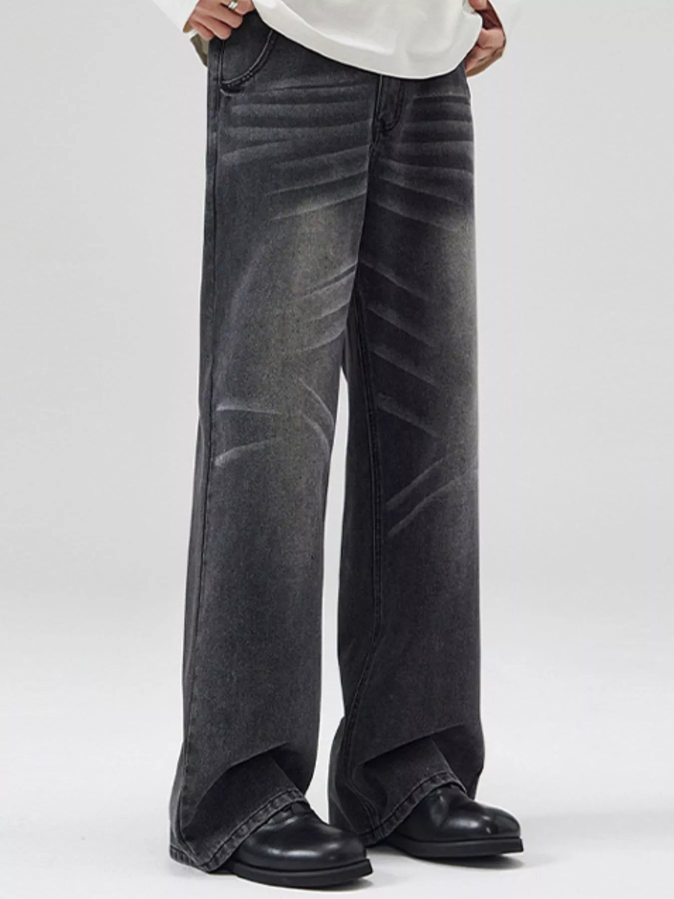 Men's Wide Leg Washed Jeans
