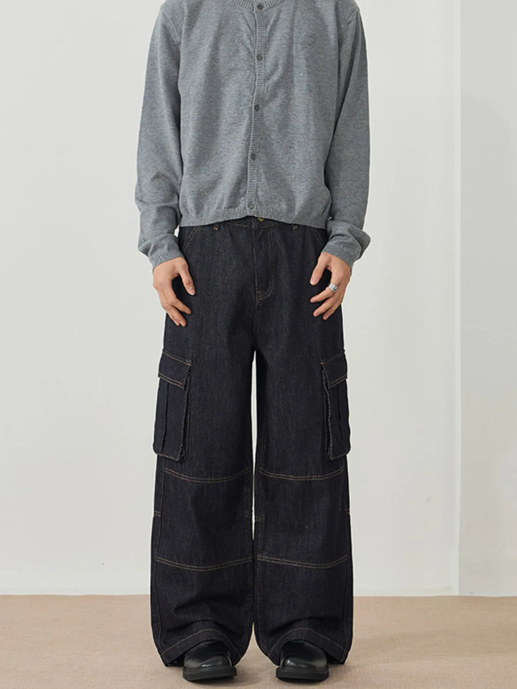 Men's Wide Leg Cargo Jeans