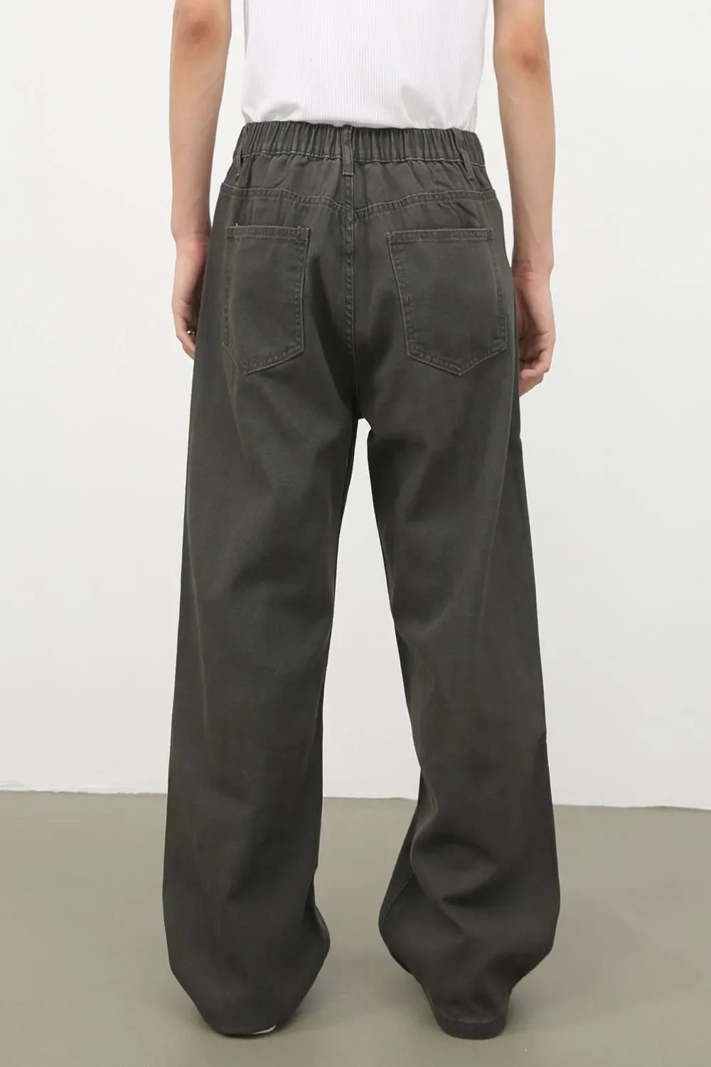 Men's Half Elastic Waist Jeans with Pockets