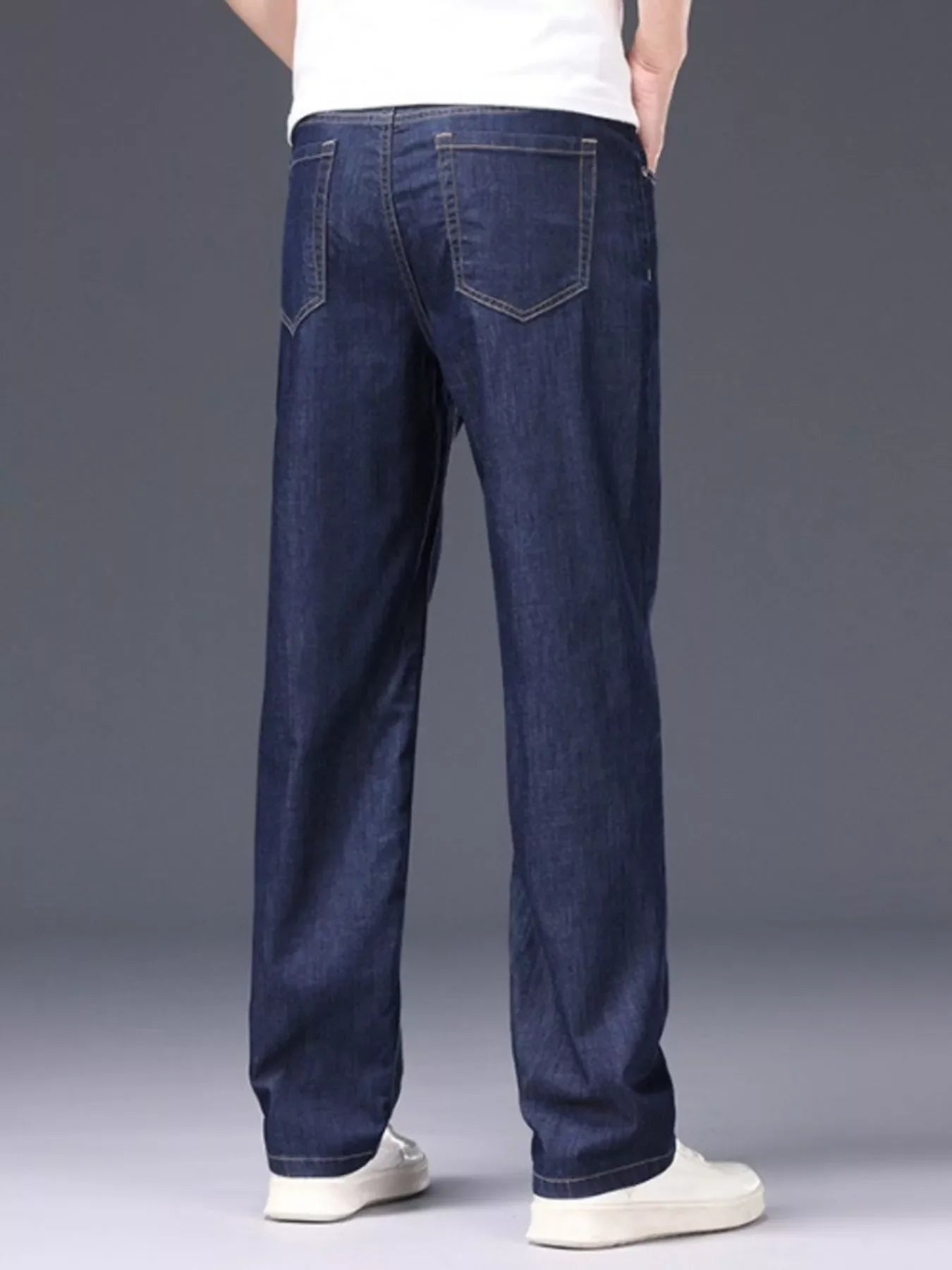 Men's Loose Fit Jeans with Pockets