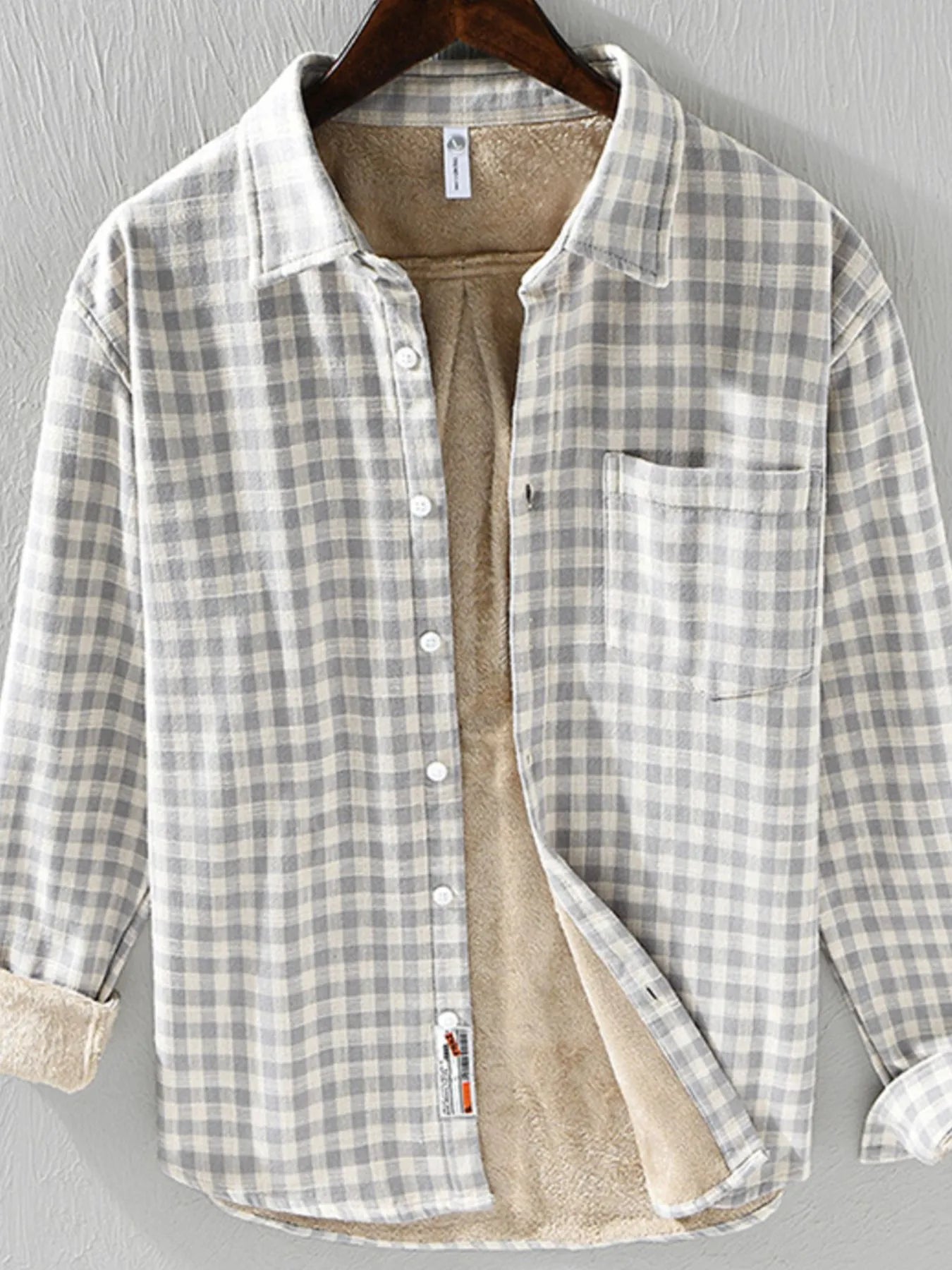 Men's Plus Size Plaid Button-Down Shirt with Contrast Inner Lining