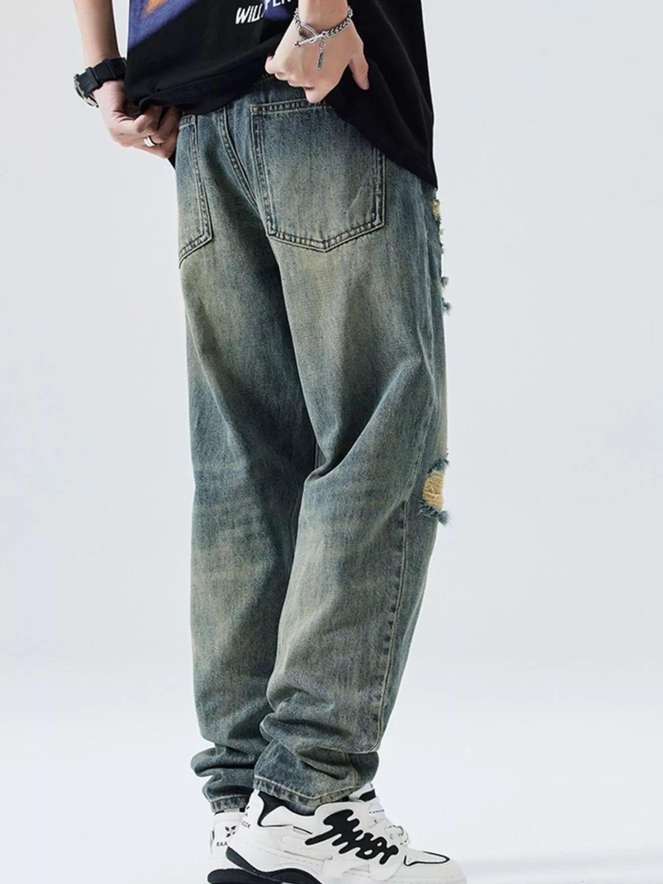 Men's Distressed Wide Leg Relaxed Fit Jeans