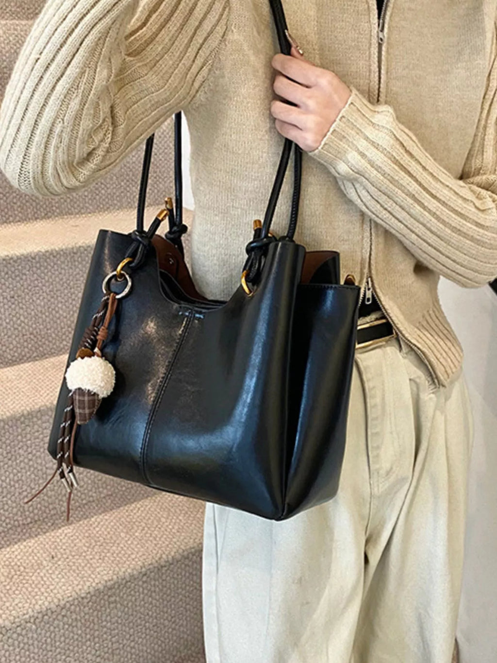 Large Capacity Shoulder Bag