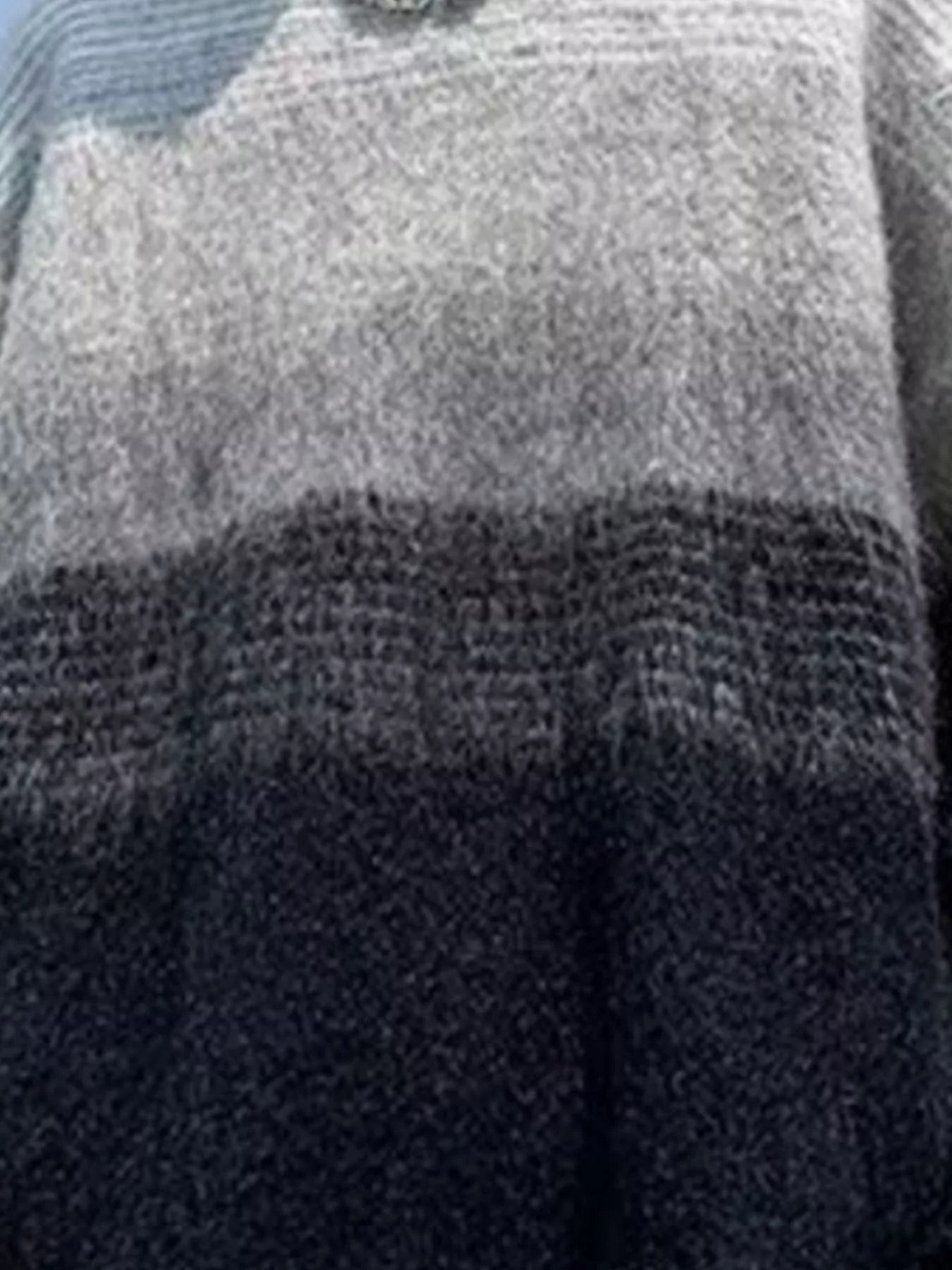 Men's Gradient Color Block Fuzzy Knit Pullover