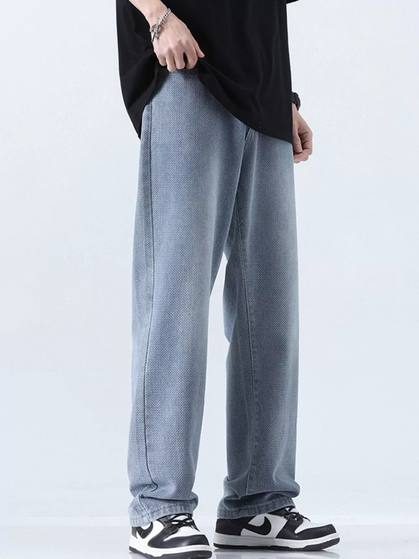 Men's Relaxed Fit Straight Leg Jeans