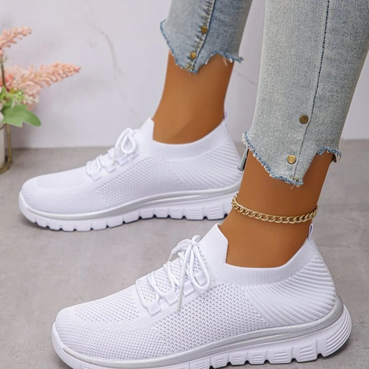 Breathable Mesh Lace Up Athletic