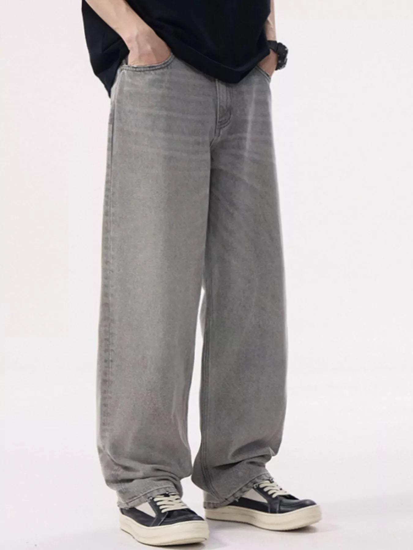 Men's Loose Fit Wash Jeans