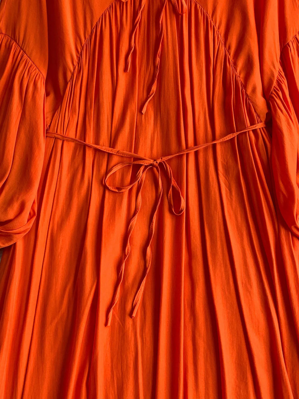 Balloon Sleeve Tie-Waist Dress