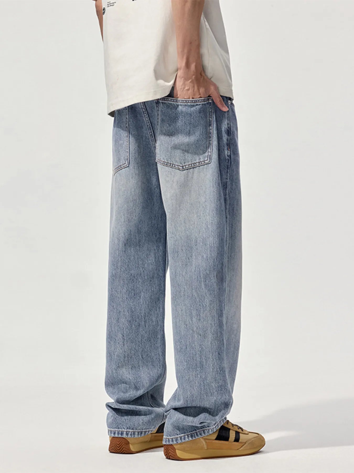 Men's Wash Relaxed Fit Jeans
