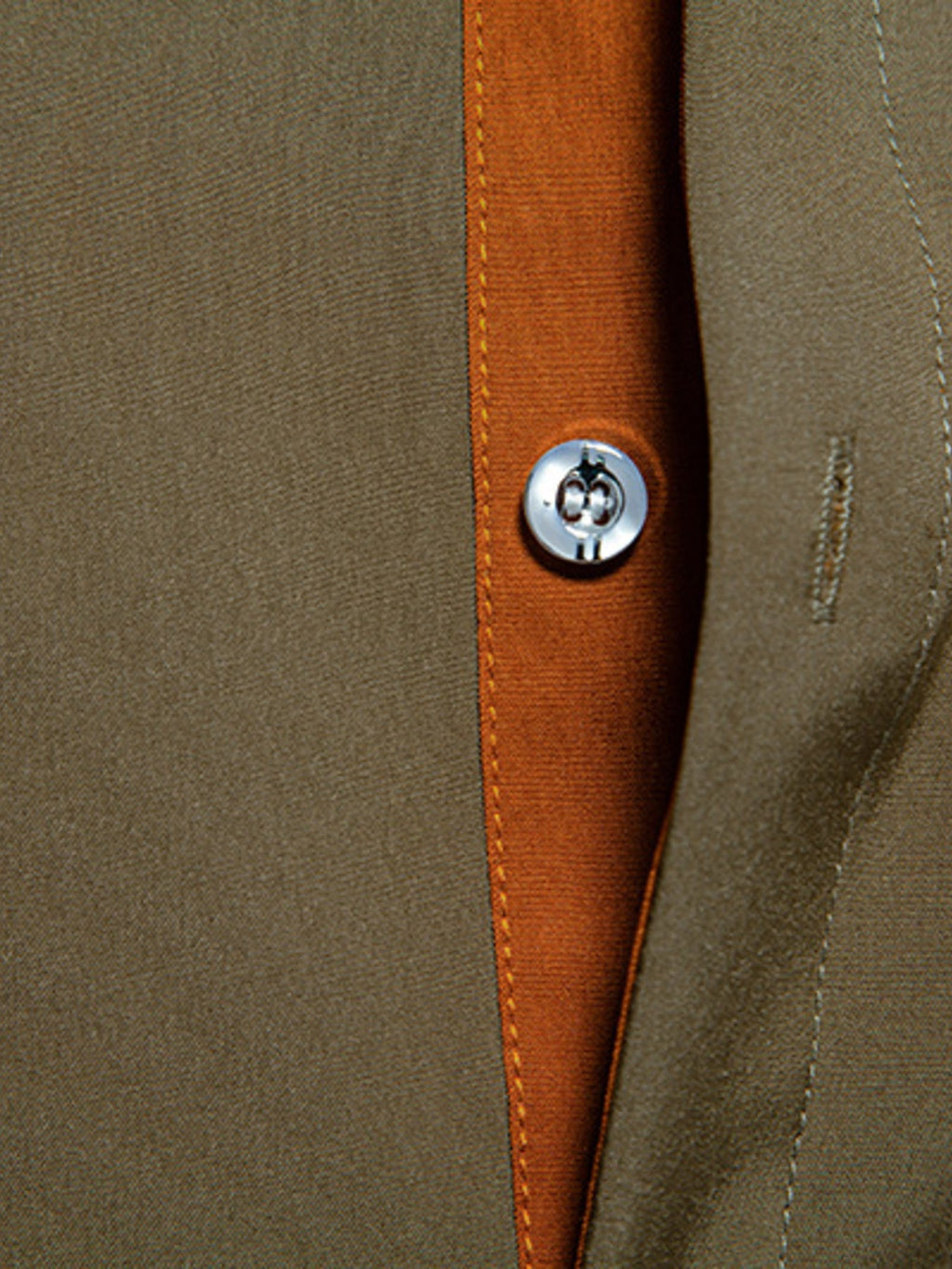 Men's Contrast Trim Button-Down Shirt