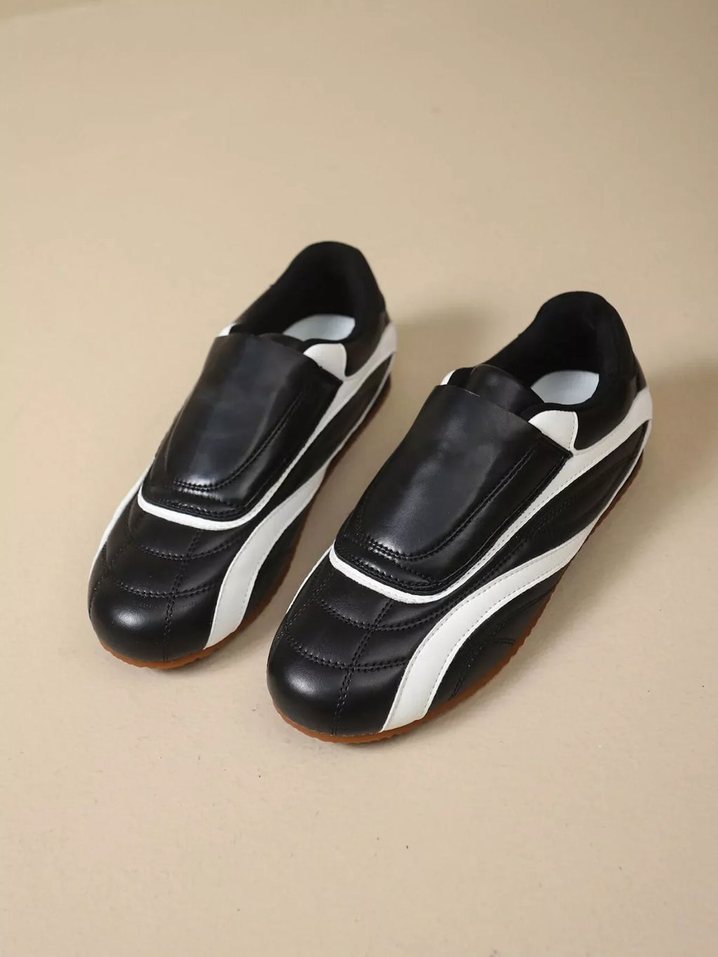 Contrast Round Toe Sneakers