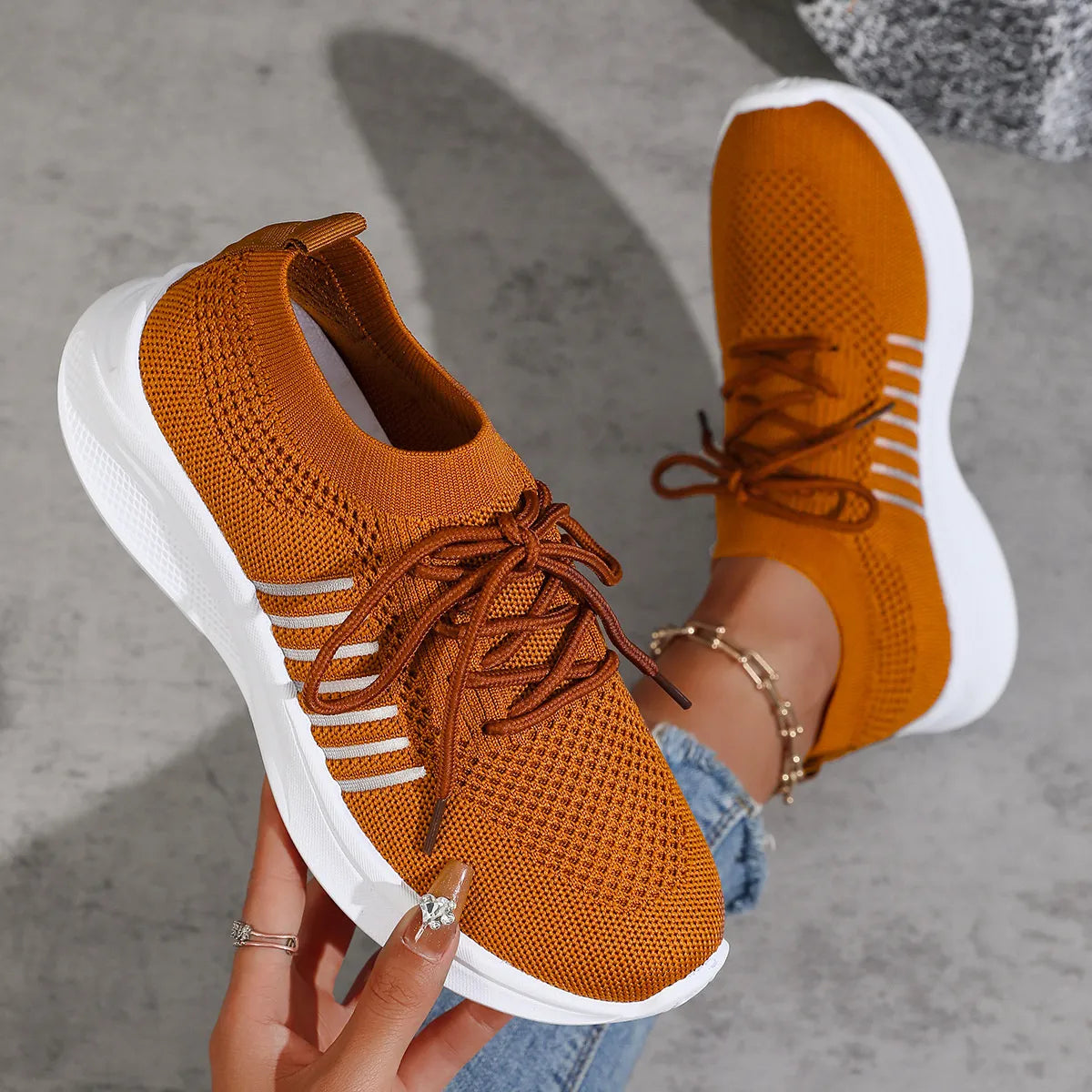 Breathable Mesh Lace Up Athletic