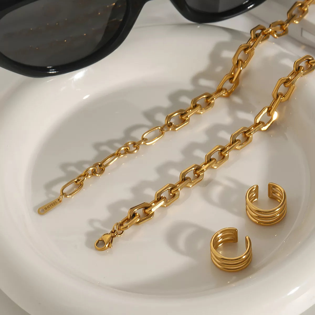 Stainless Steel Chain Link Circle Necklace