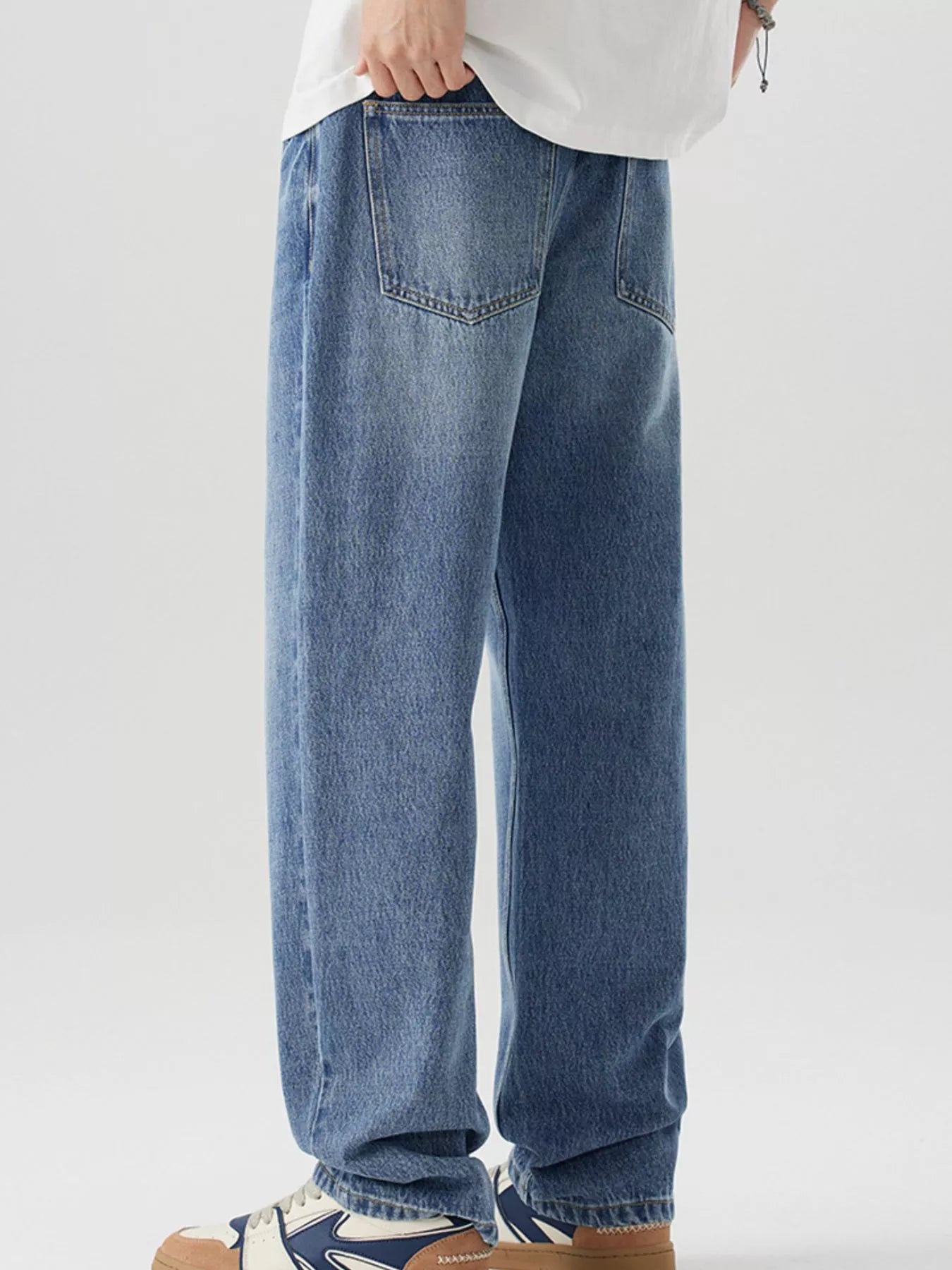 Men's Relaxed Fit Wash Jeans