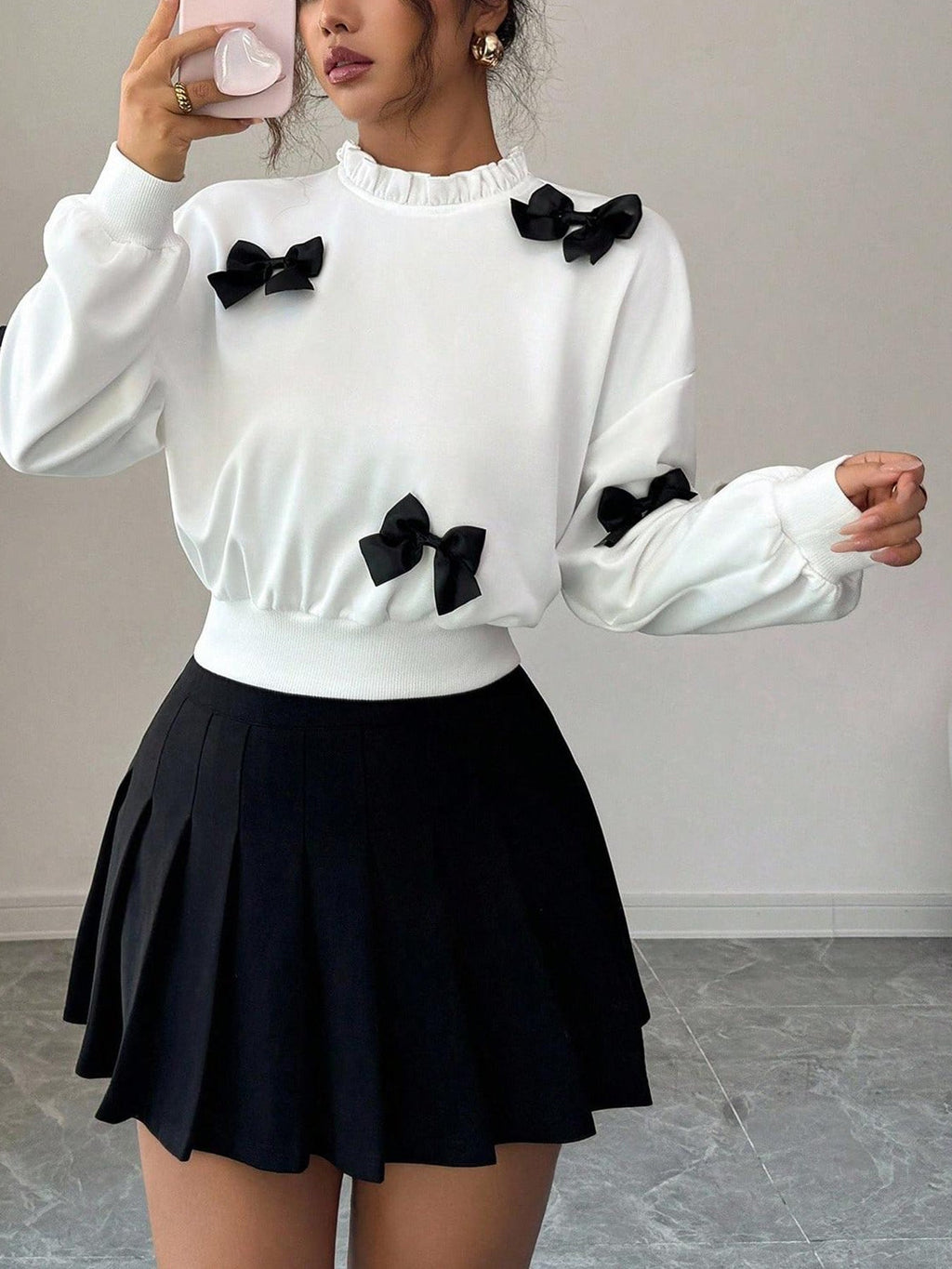 Bow Decor Dropped Shoulder Sweatshirt