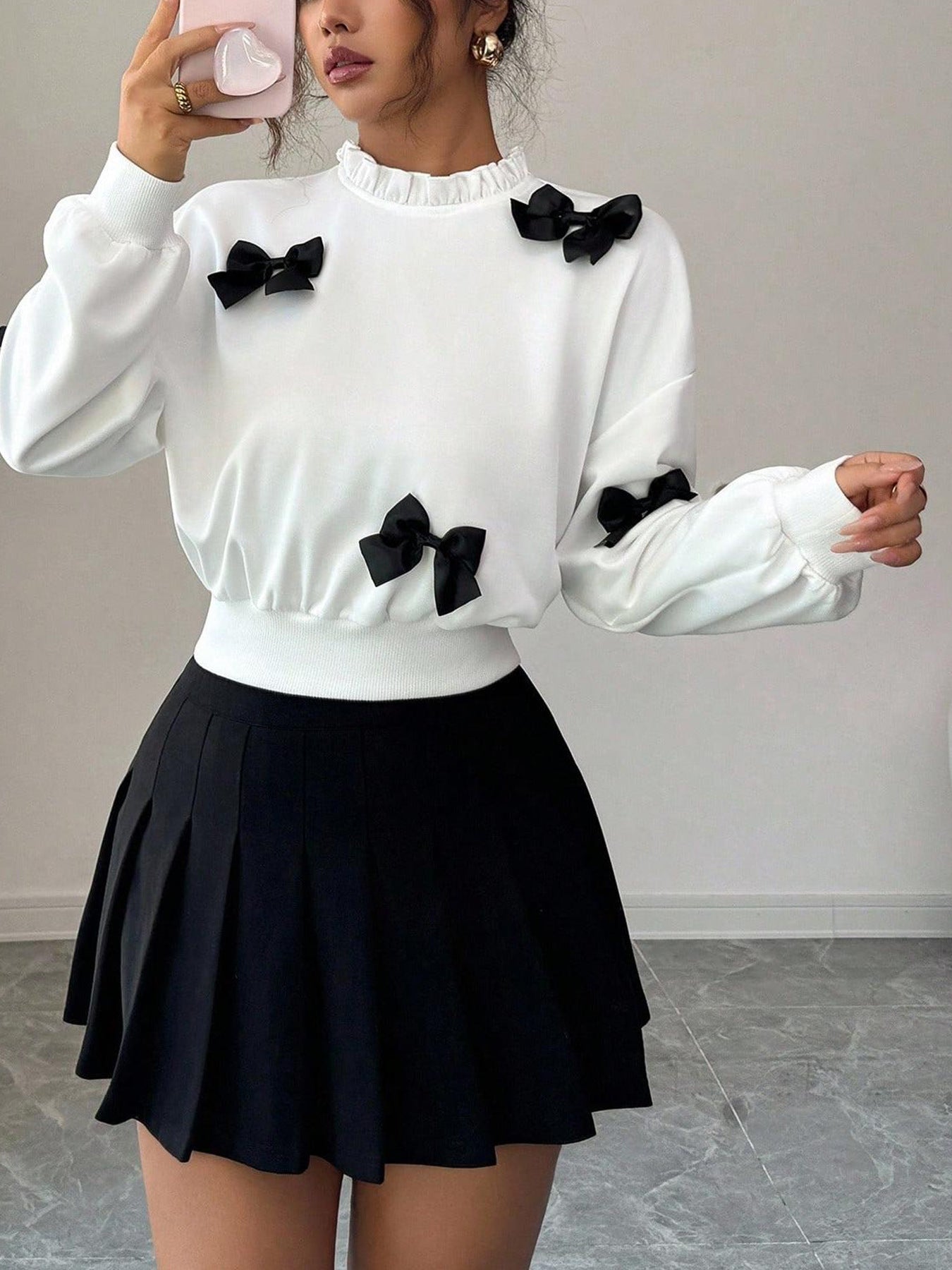 Bow Decor Dropped Shoulder Sweatshirt