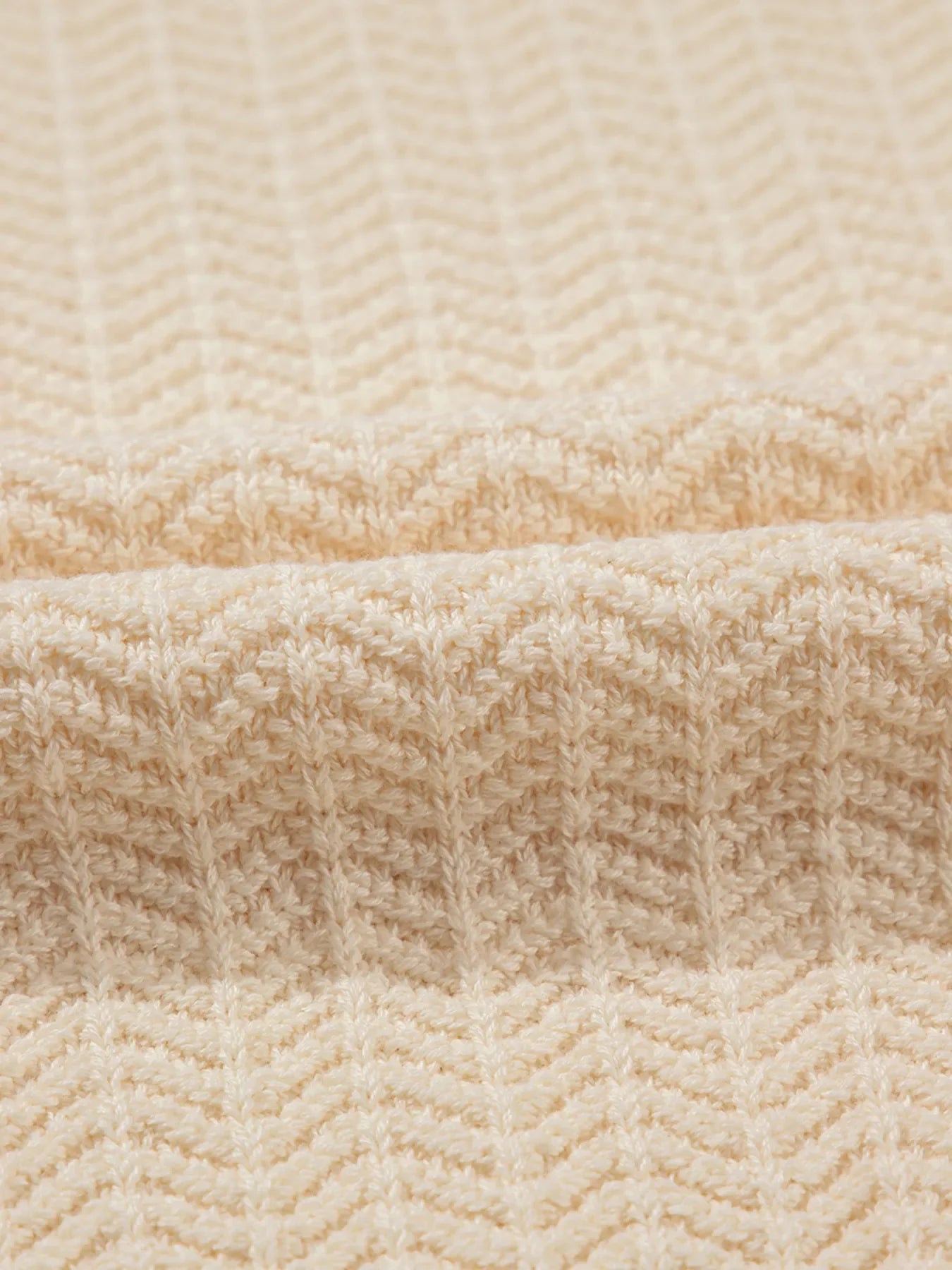Contrast Trim Boxy Fit Sweater Vest