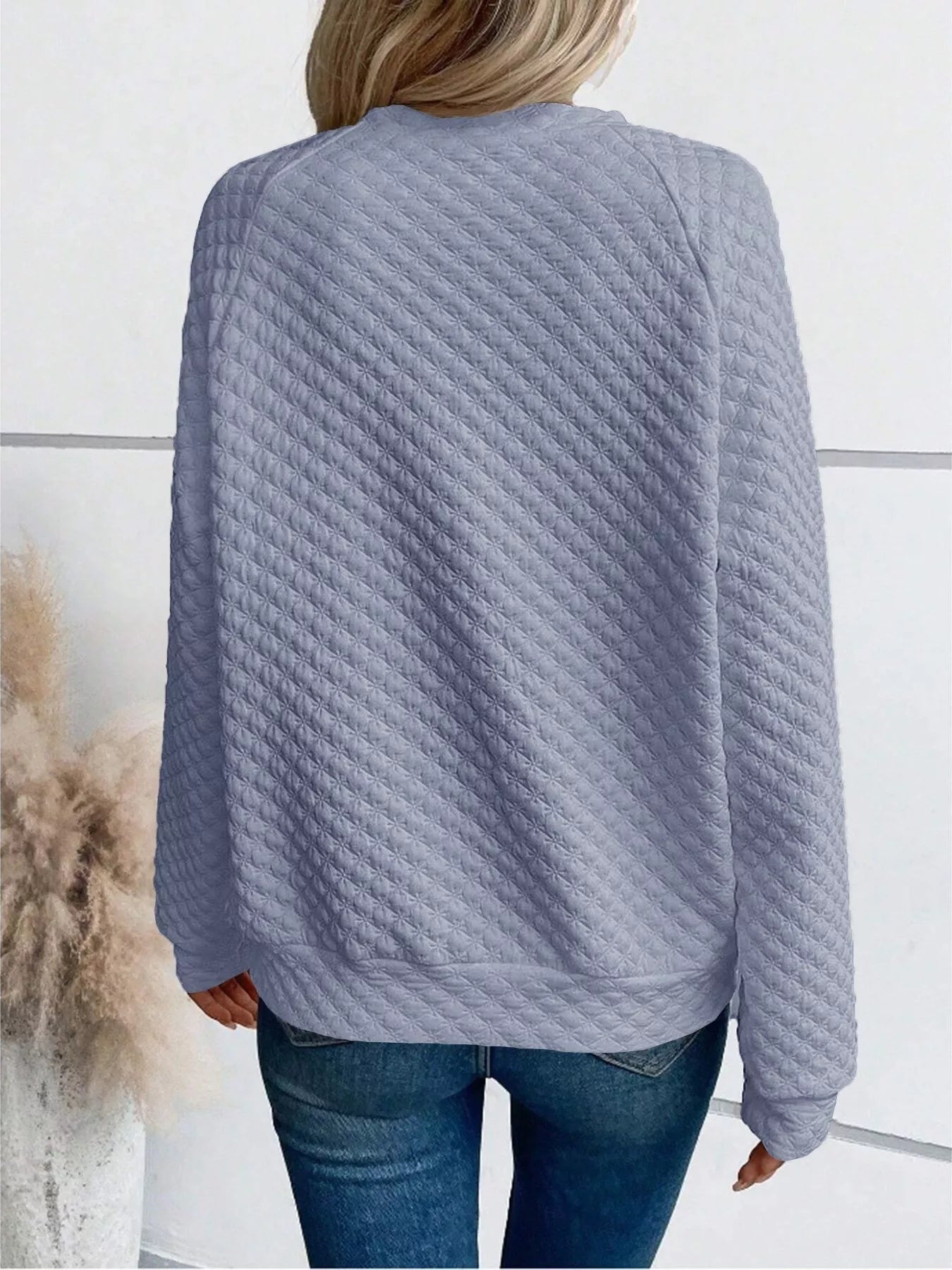 Quilted Texture Long Sleeve Sweatshirt with Notched Neck