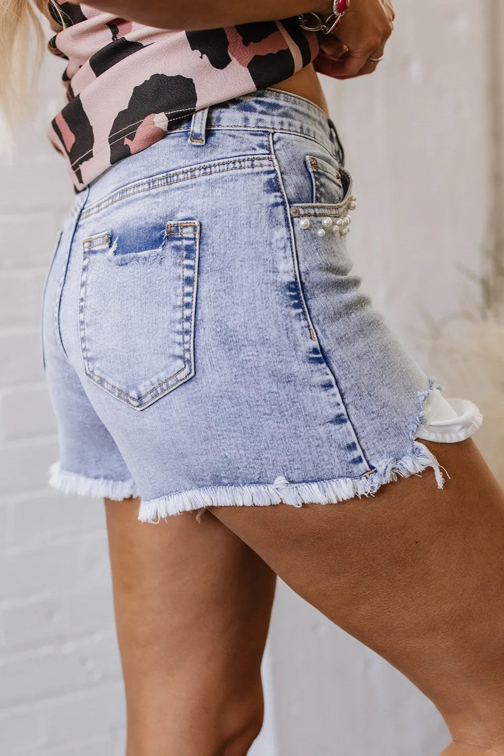 Pearl Studded Pockets Raw Hem Denim Shorts