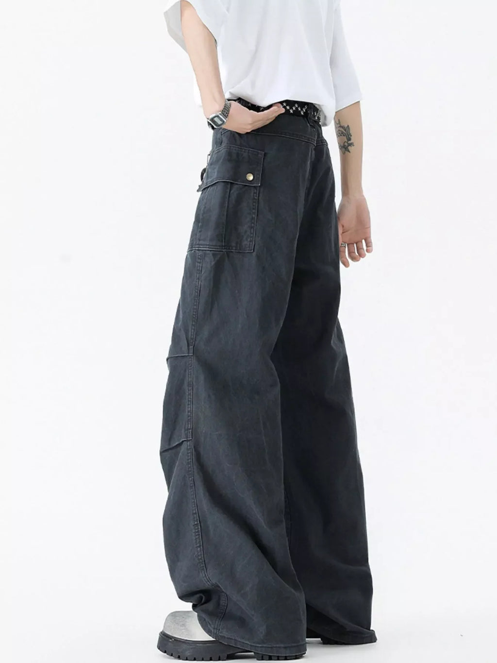Men's Wide Leg Jeans