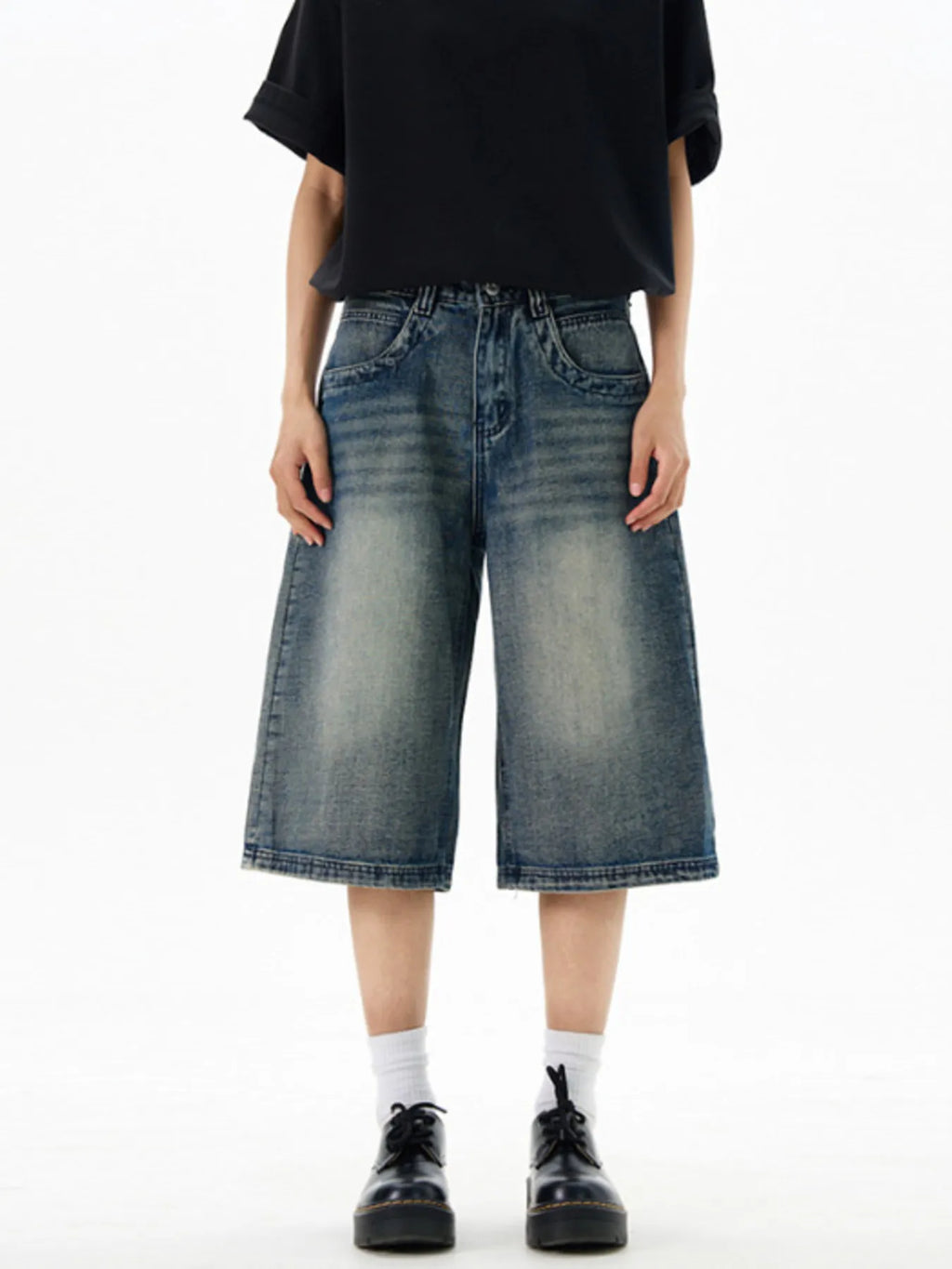 Men's Wash Wide-Leg Denim Shorts