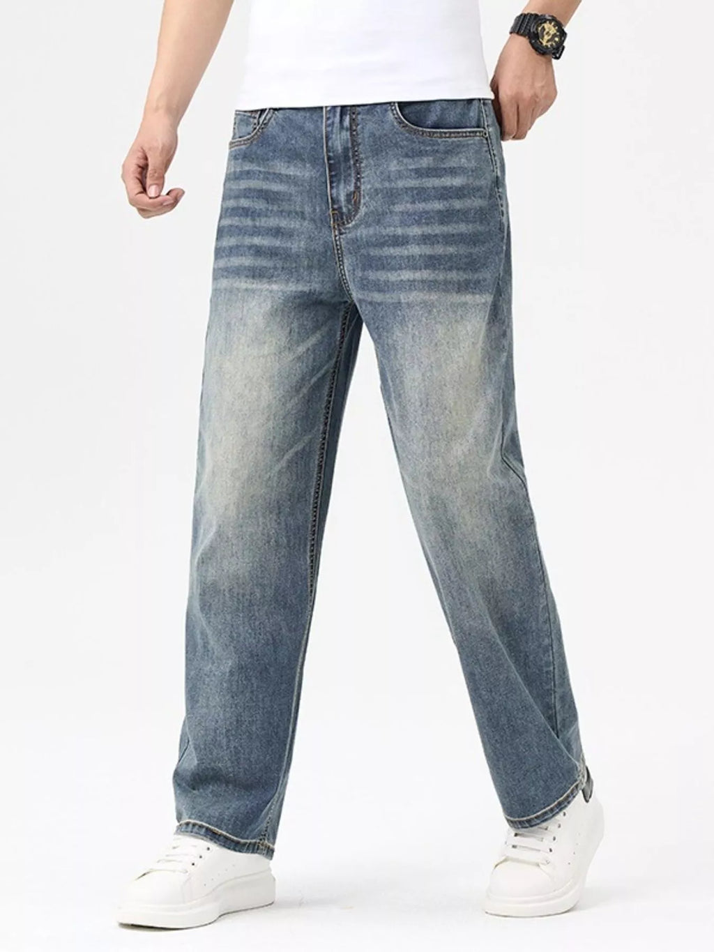 Men's Relaxed Fit Washed Jeans