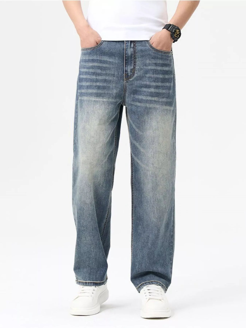 Men's Relaxed Fit Washed Jeans