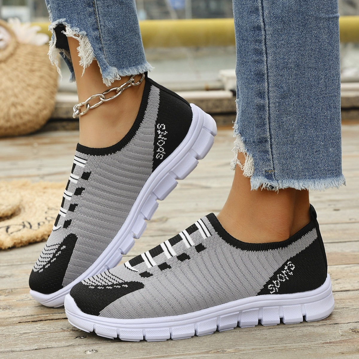 Mesh Round Toe Sneakers