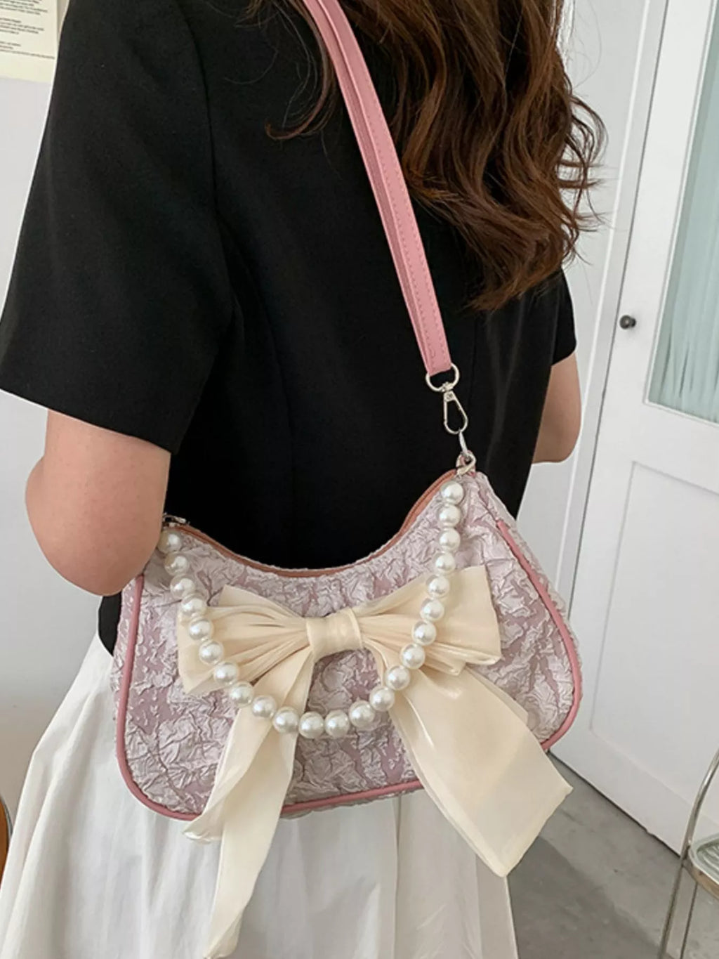 Bow Pearl Chain Crossbody Bag