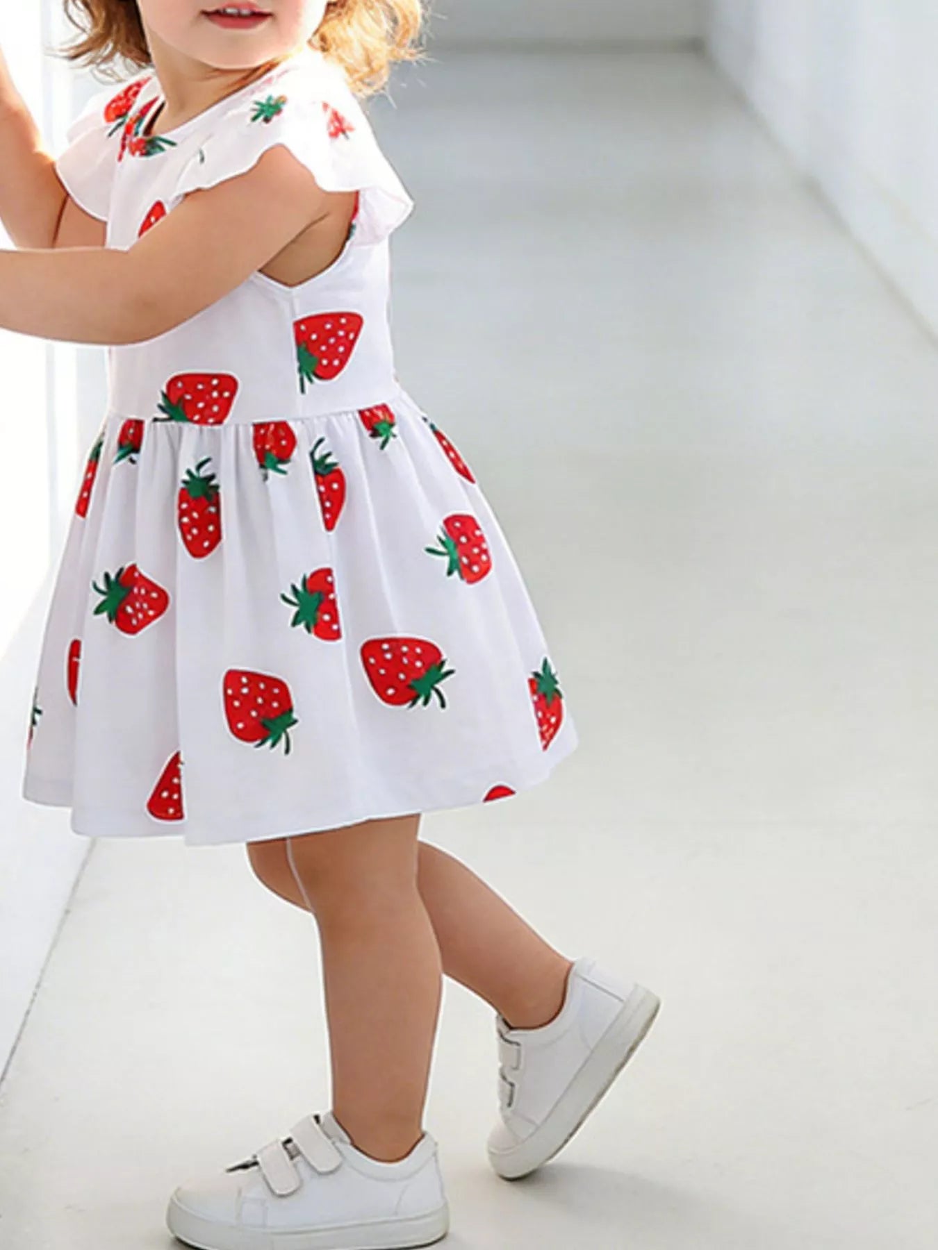 Children's Strawberry Print Ruffle Sleeve Casual Dress