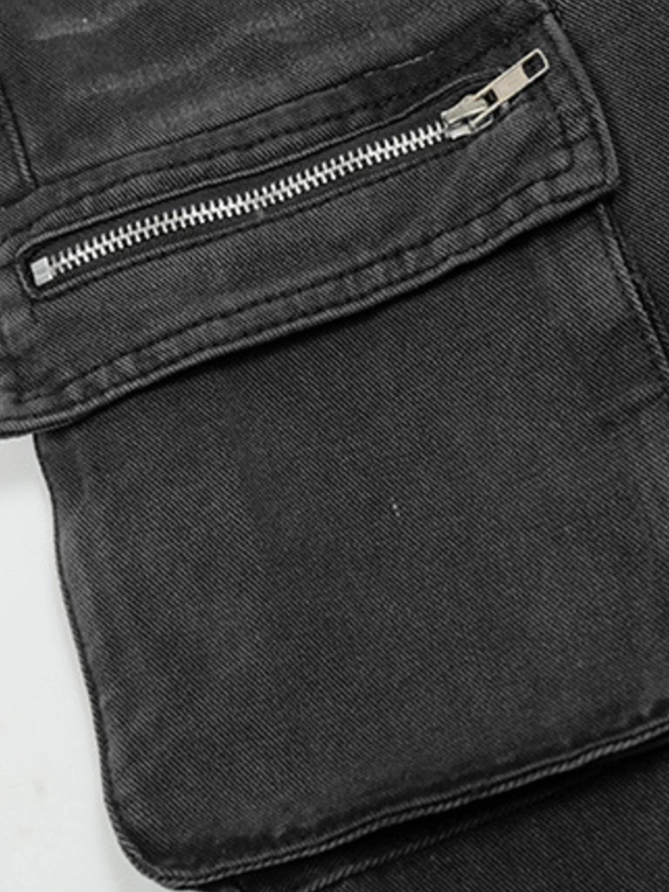 Men's Multi-Pocket Cargo Style Wide Leg Jeans