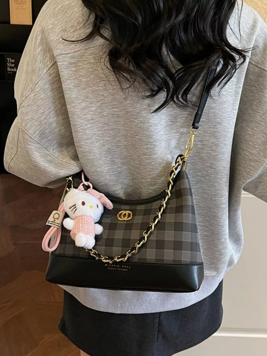 Plaid Pattern Chain Decor Shoulder Bag