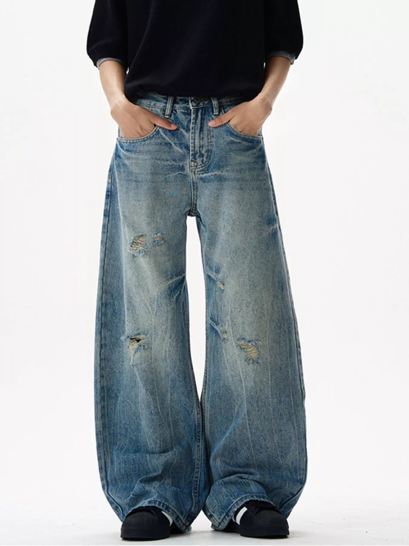 Men's Distressed Loose Fit Jeans