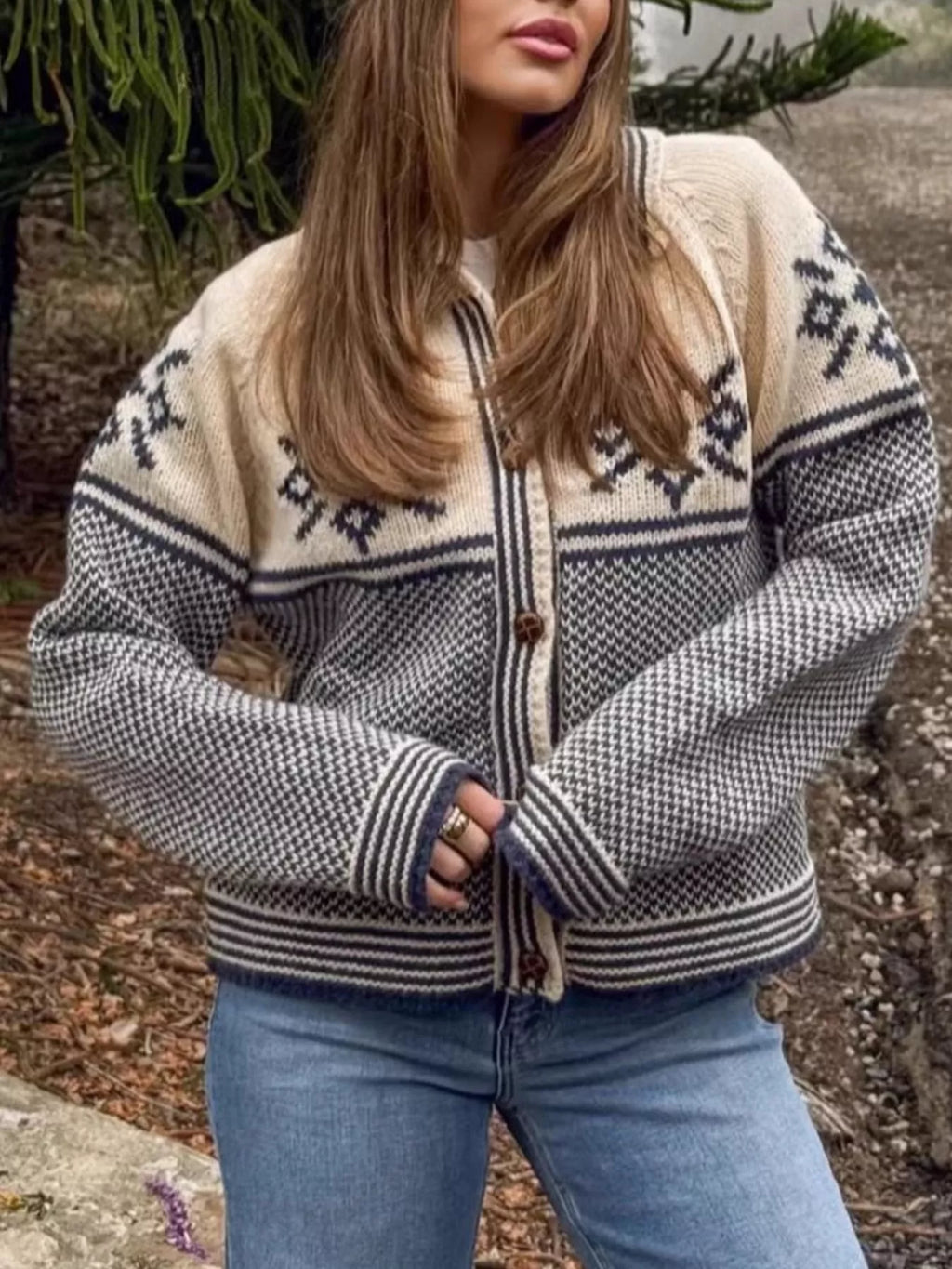 Snowflake Pattern Knit Cardigan