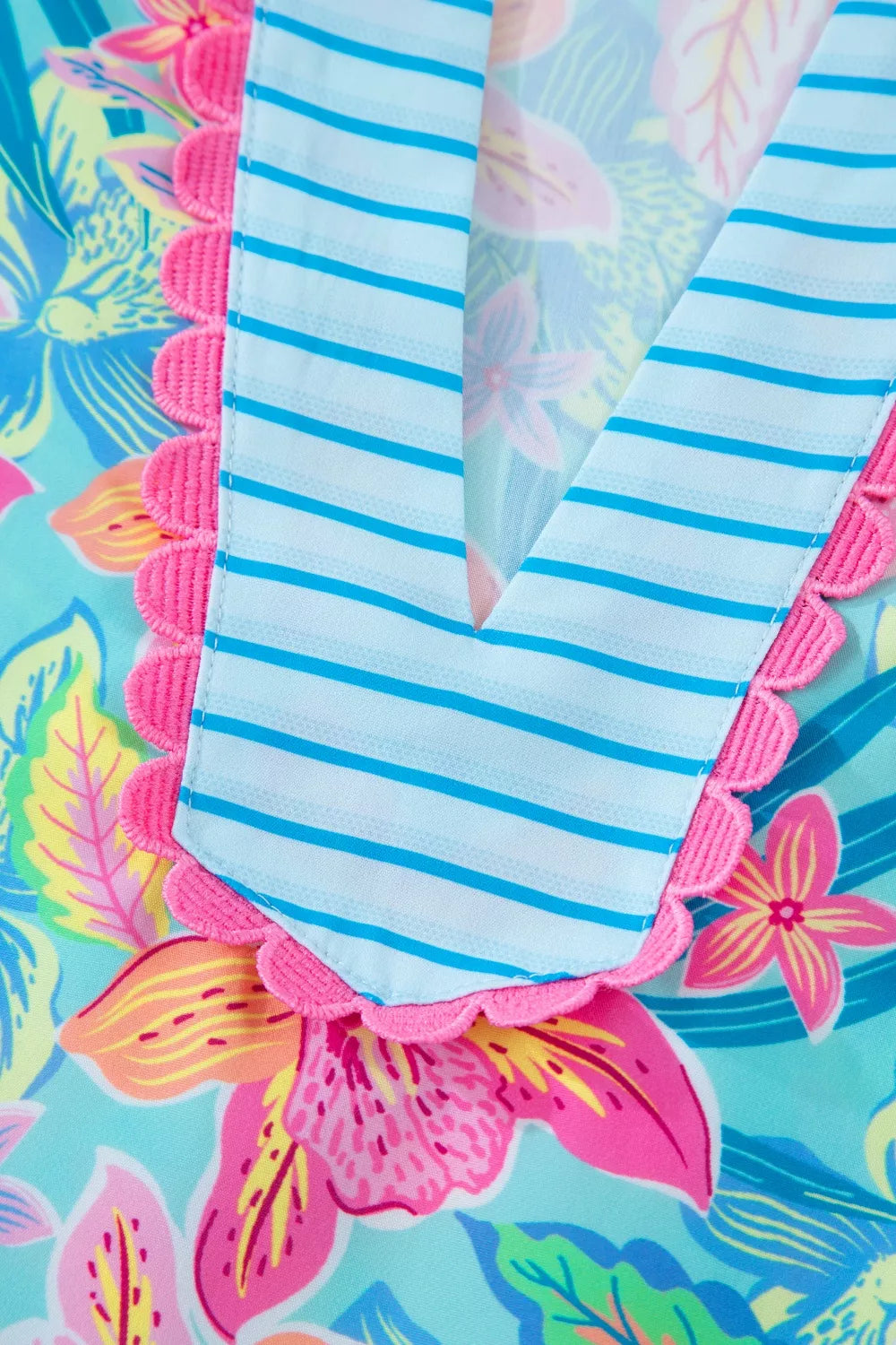 Floral Print Contrast Scallop Striped Trim V Neck Dress