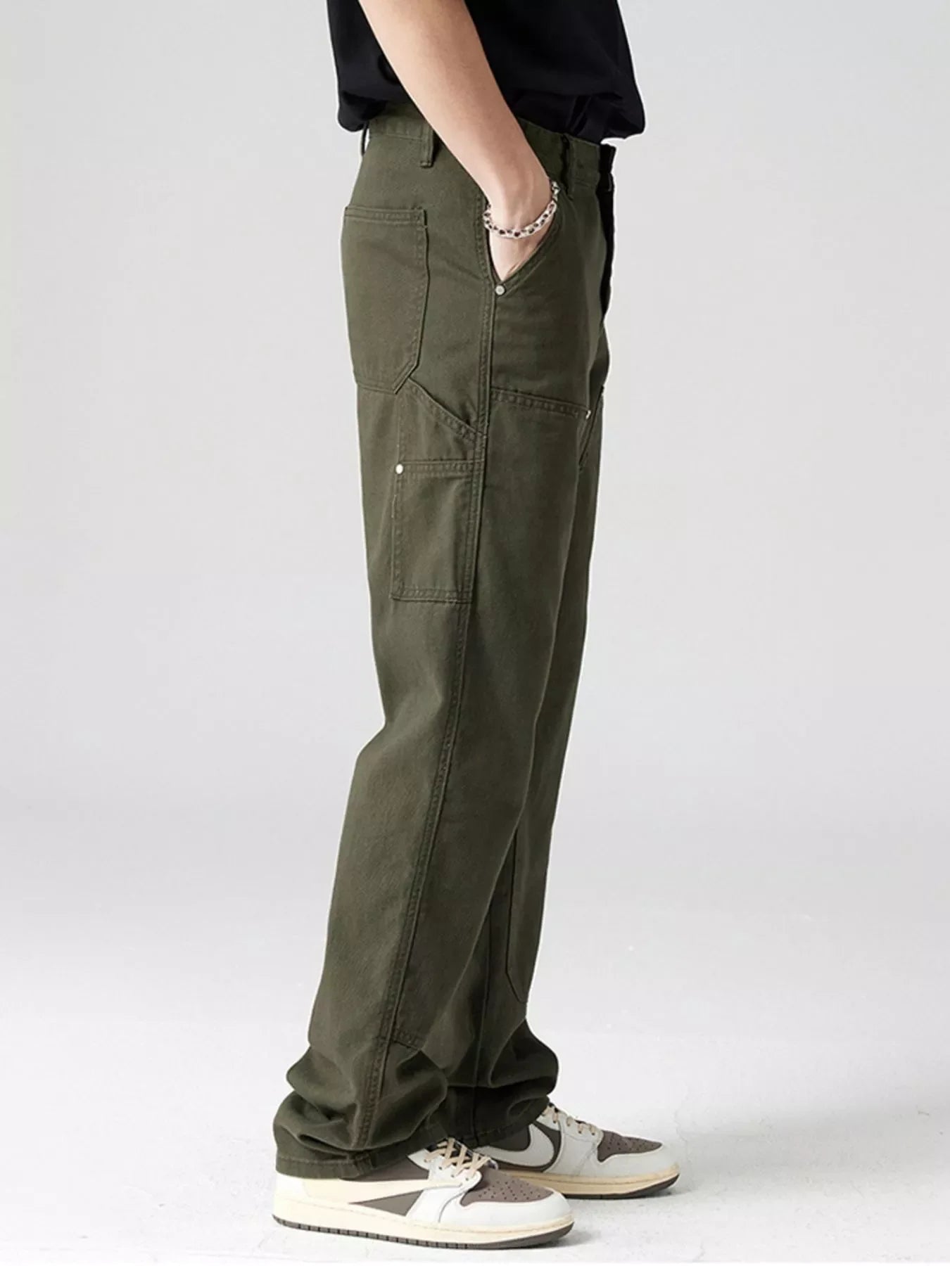 Men's Wide-Leg Relaxed Fit Jeans