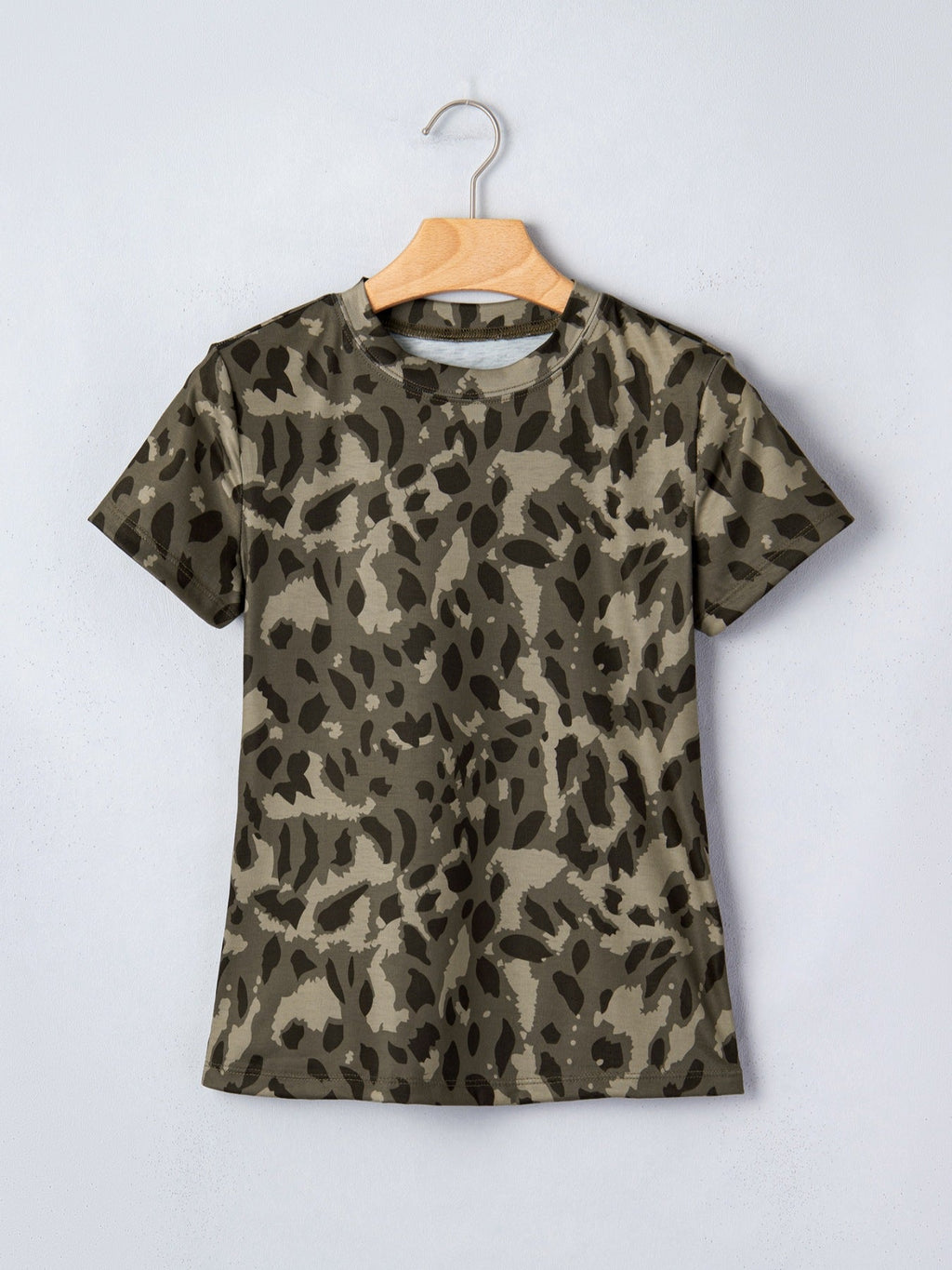 Leopard Print Mock Neck Slim Tee