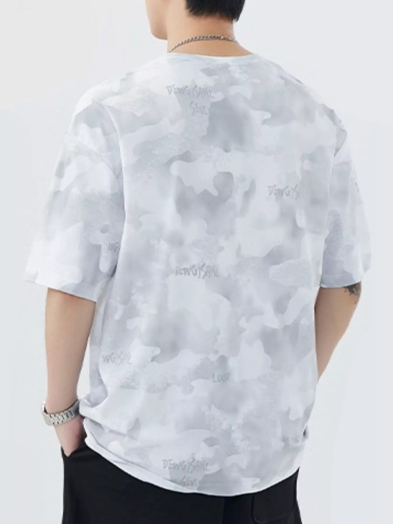 Men's Plus Size Round Neck Relaxed Fit T-Shirt