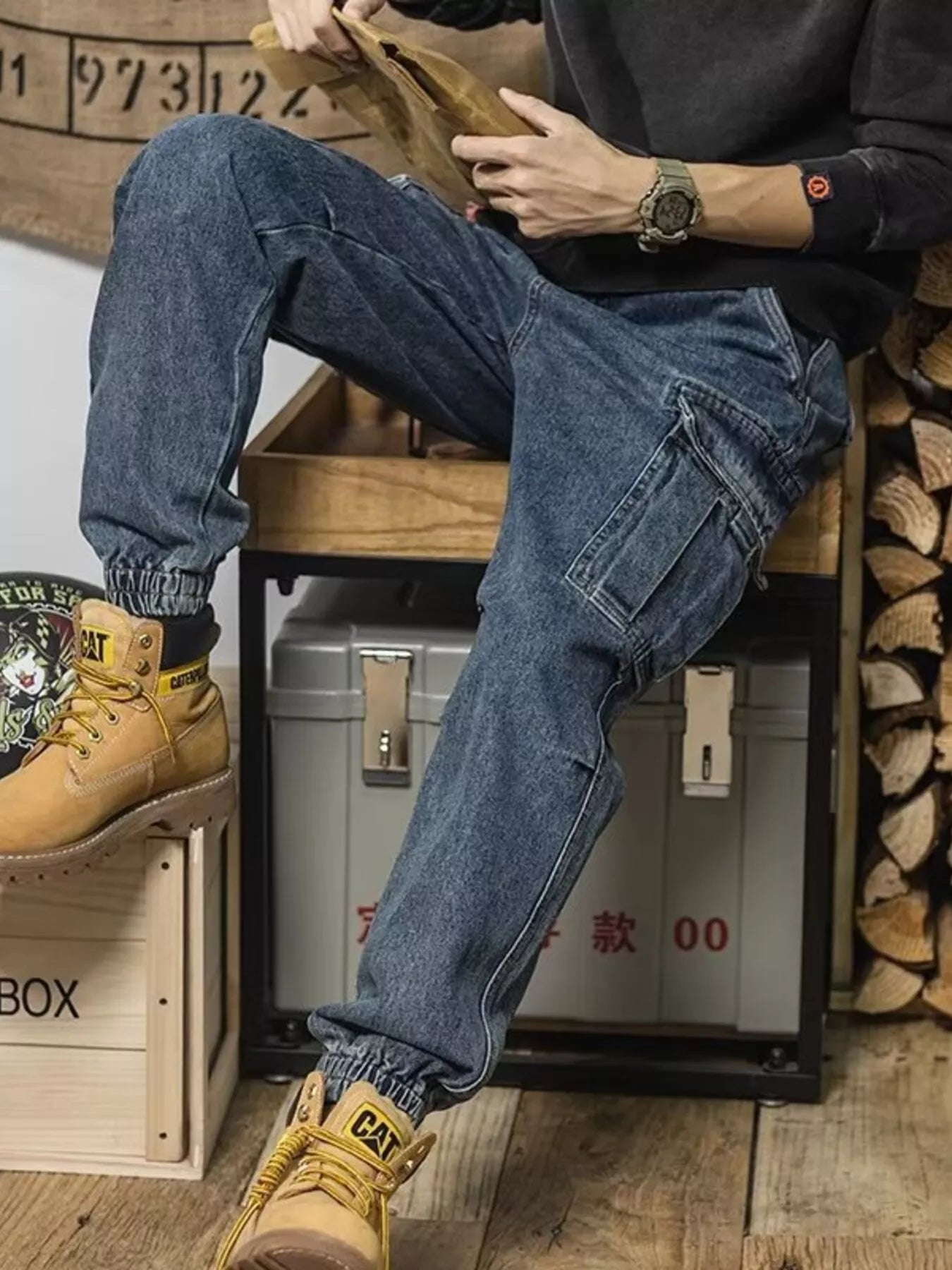 Men's Plus Size Vintage Wash Cargo Jeans