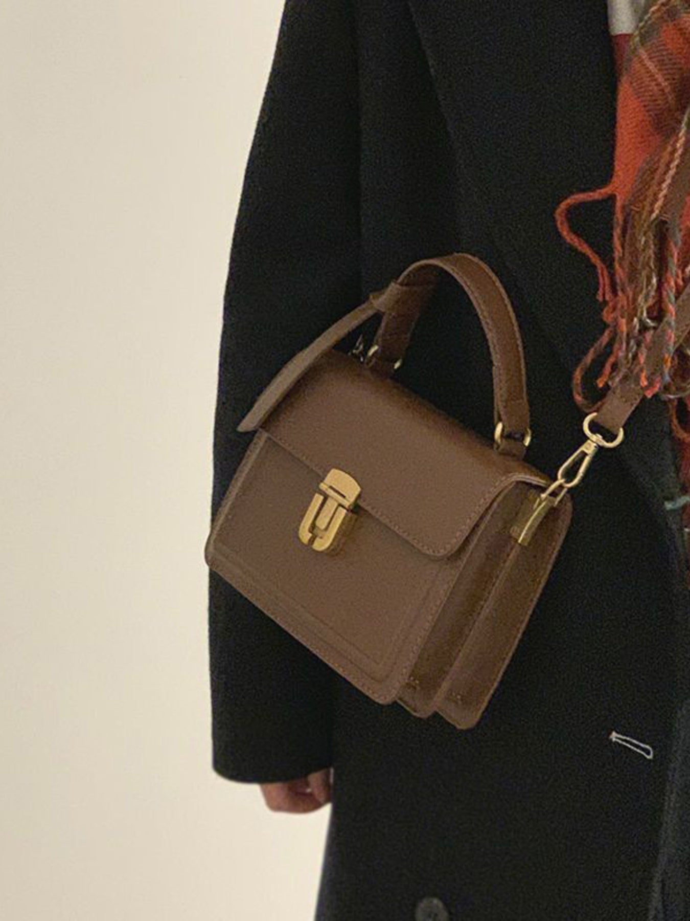 Leather Crossbody Bag with Golden Clasp