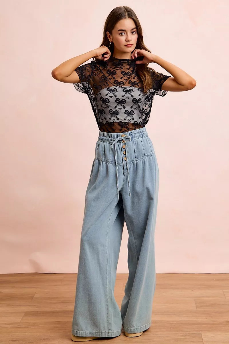 BiBi High Neckline Short Sleeves Bow Pattern Mesh Top