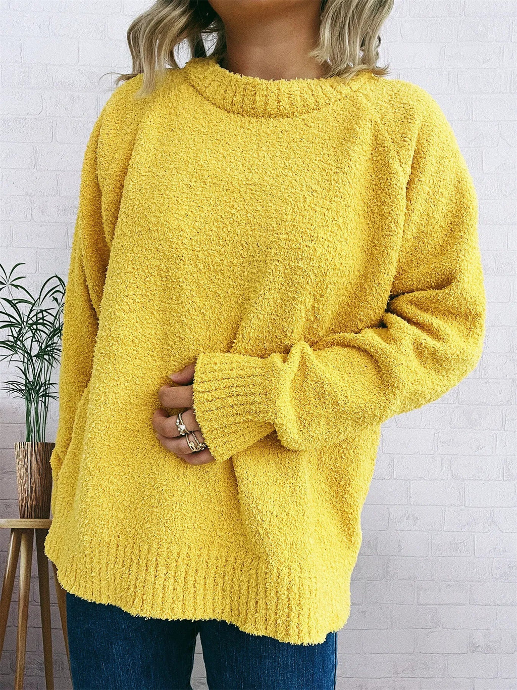 Round Neck Raglan Sleeve Sweater