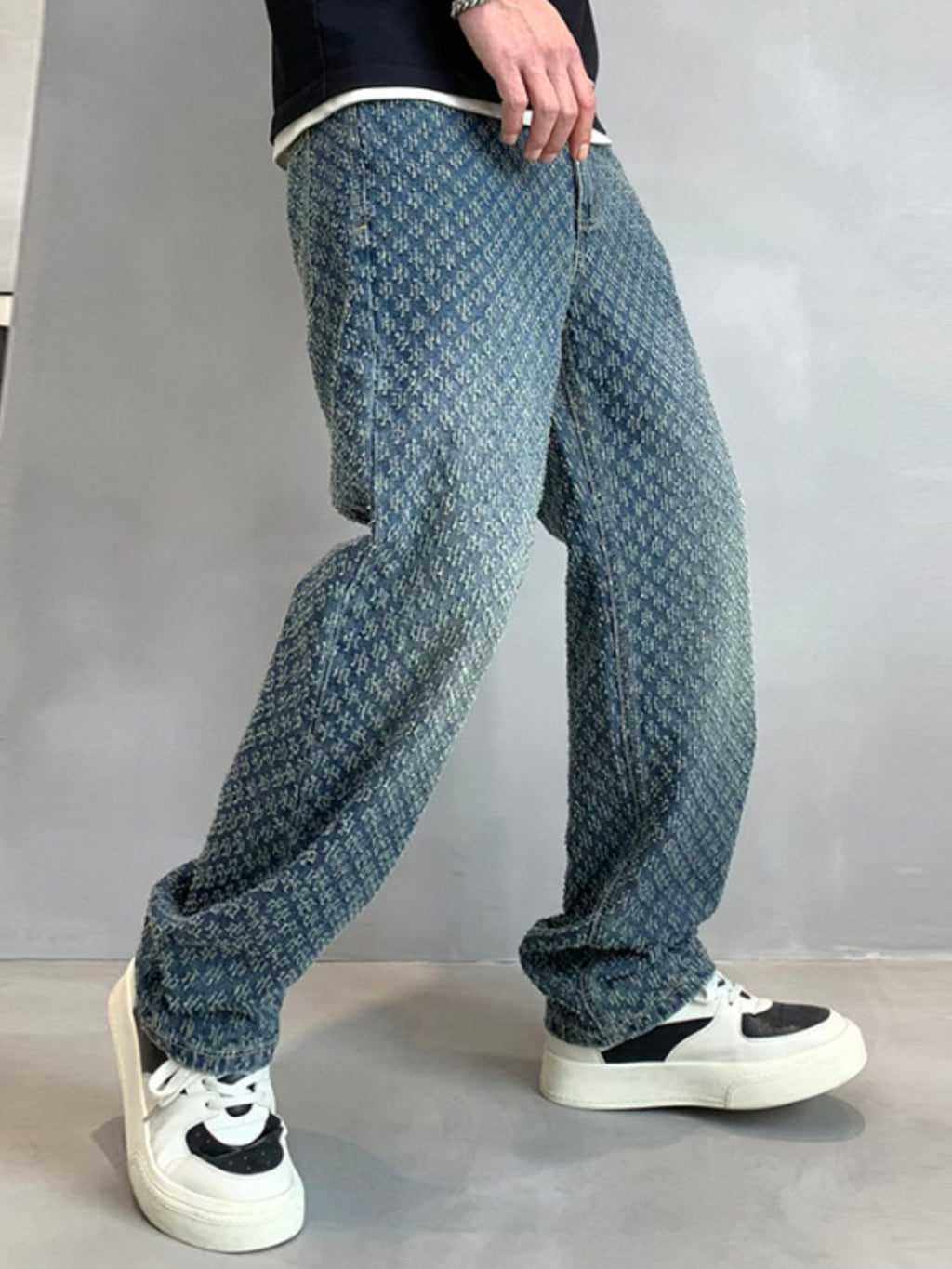 Men's Textured Pattern Relaxed Fit Jeans