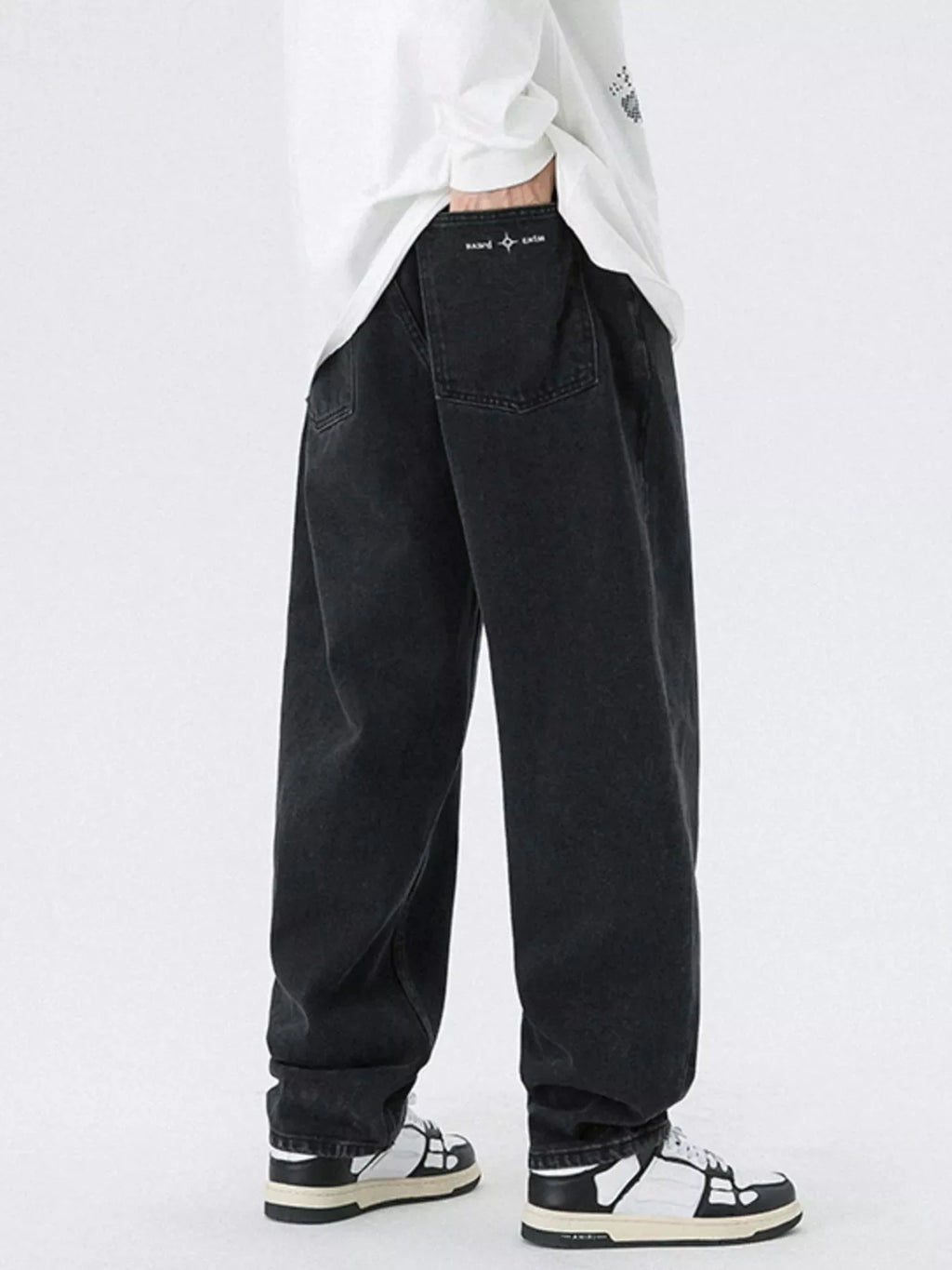 Men's Pocketed Wide Leg Jeans
