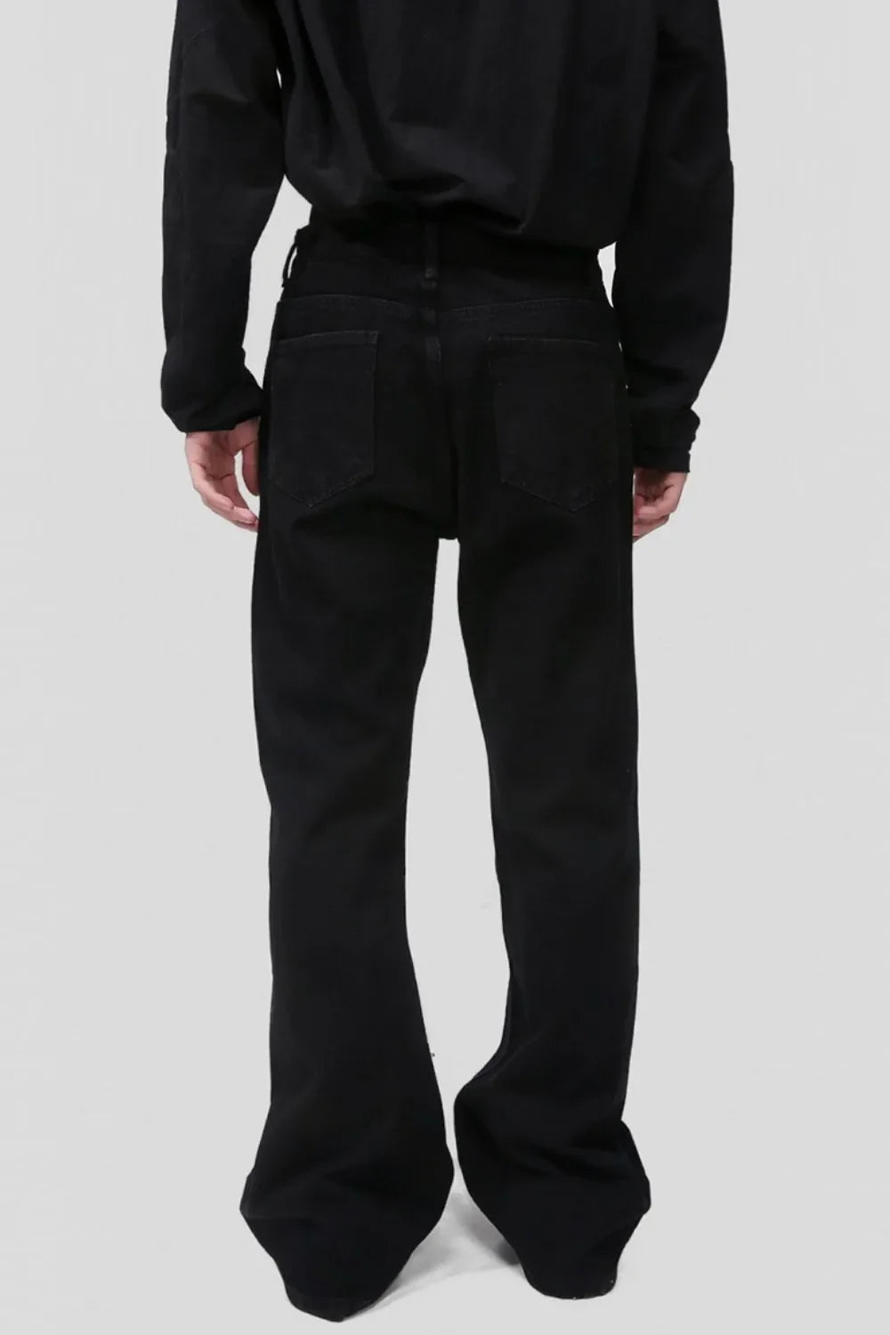 Mid Rise Jeans with Pockets