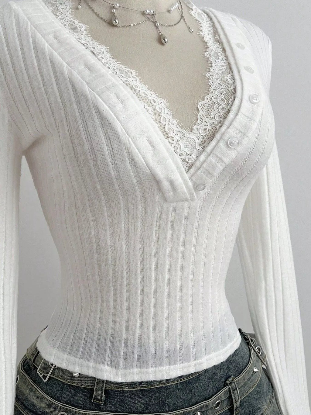 V-Neck Lace Trim Ribbed Knit T-Shirt