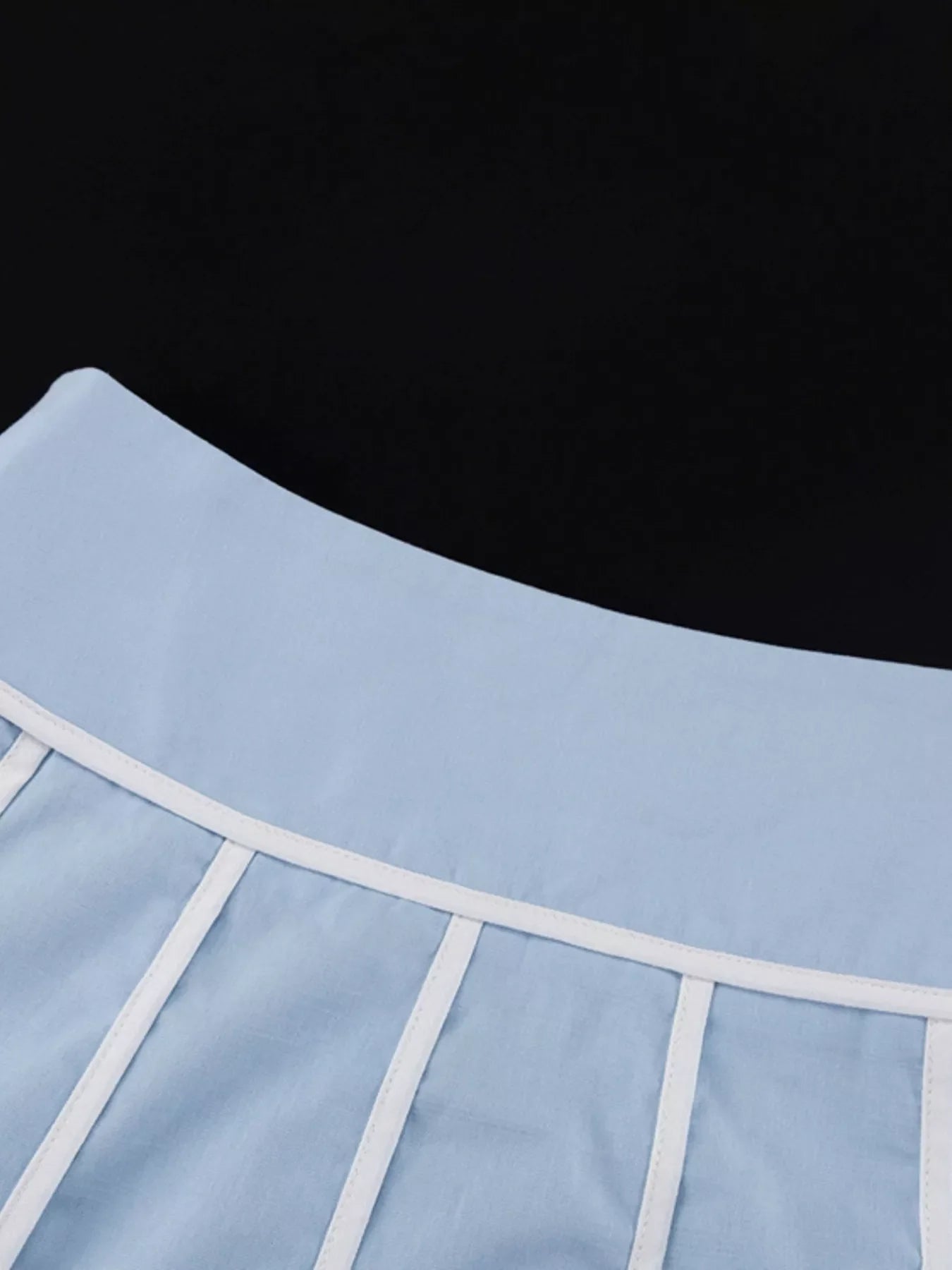 Contrast Trim Halter Neck Top and Skirt Set