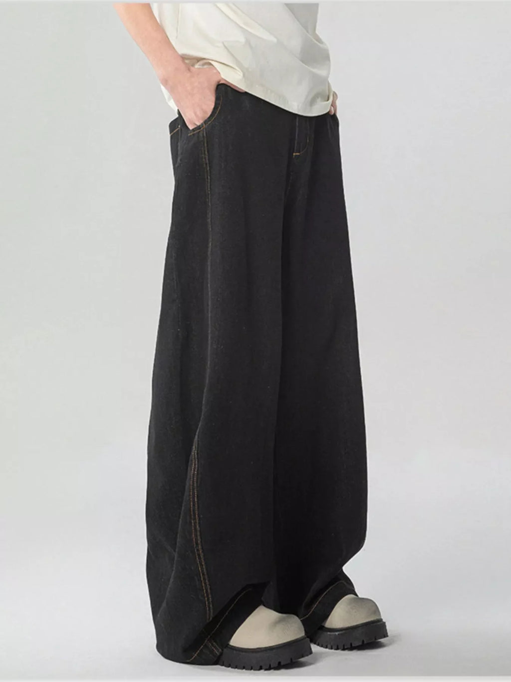 Men's Washed Wide Leg Jeans