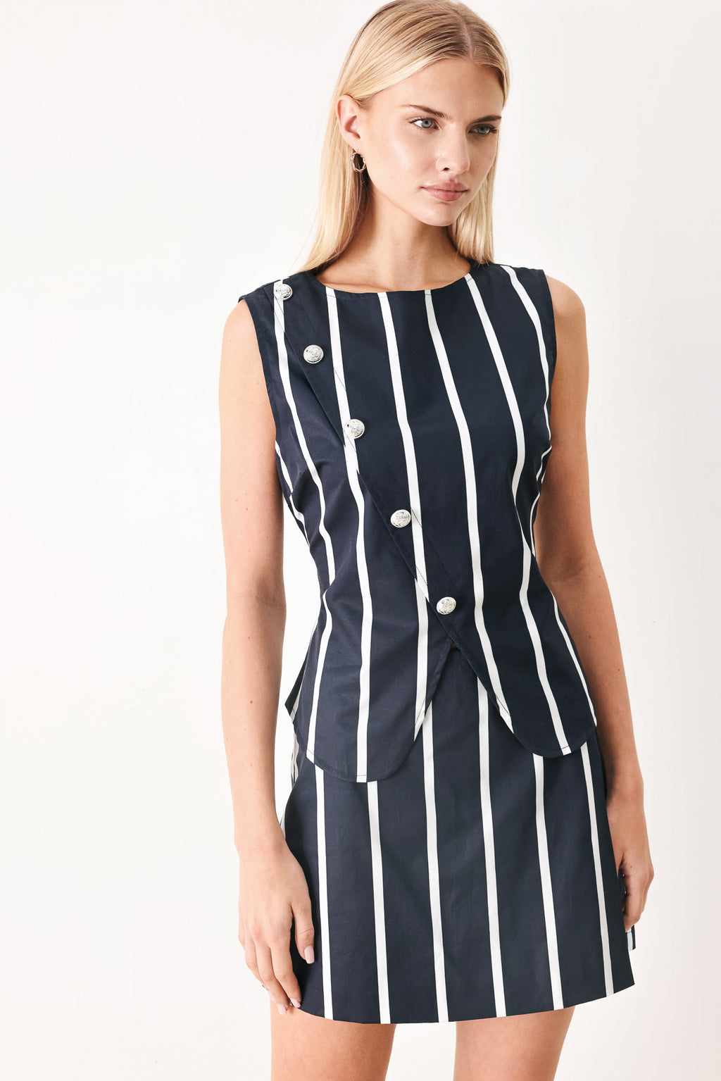 DARK RHYTHM STRIPE WOVEN TOP