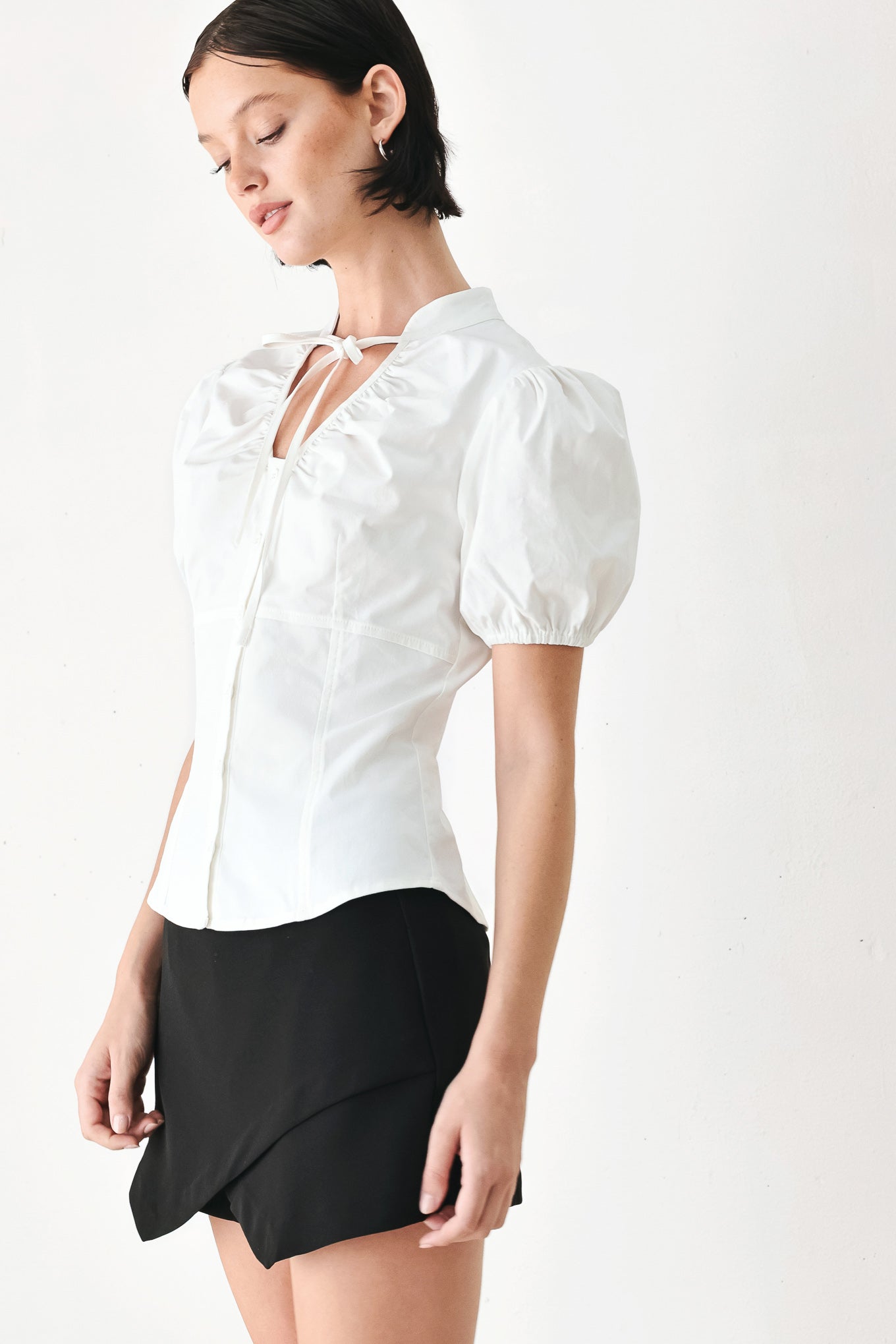 WHITE ROSE DAYDREAM WOVEN TOP